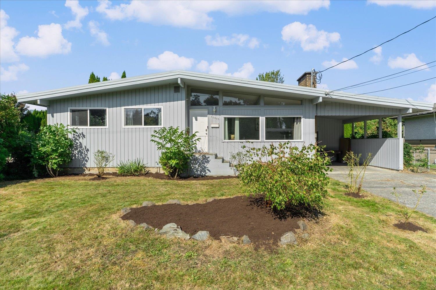 45415 Barton Avenue, Chilliwack, BC, V2P 1L1
