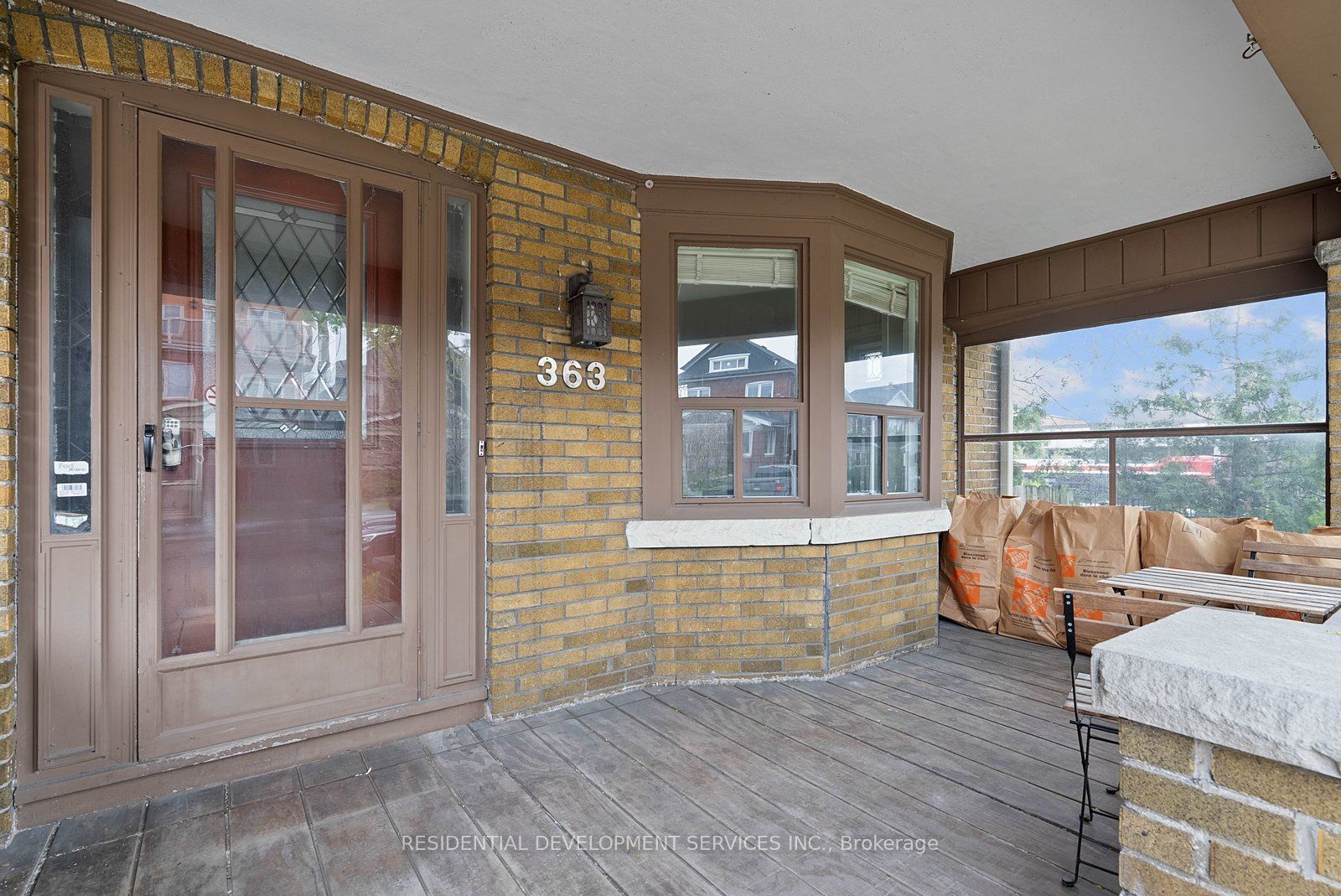 363 Strathmore Boulevard, Toronto, ON, M4C 1N4 photo 2