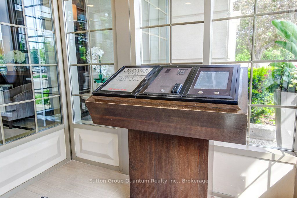 Additional image 4 of 203-2365 Central Park Drive, Oakville, ON, L6H 0C7
