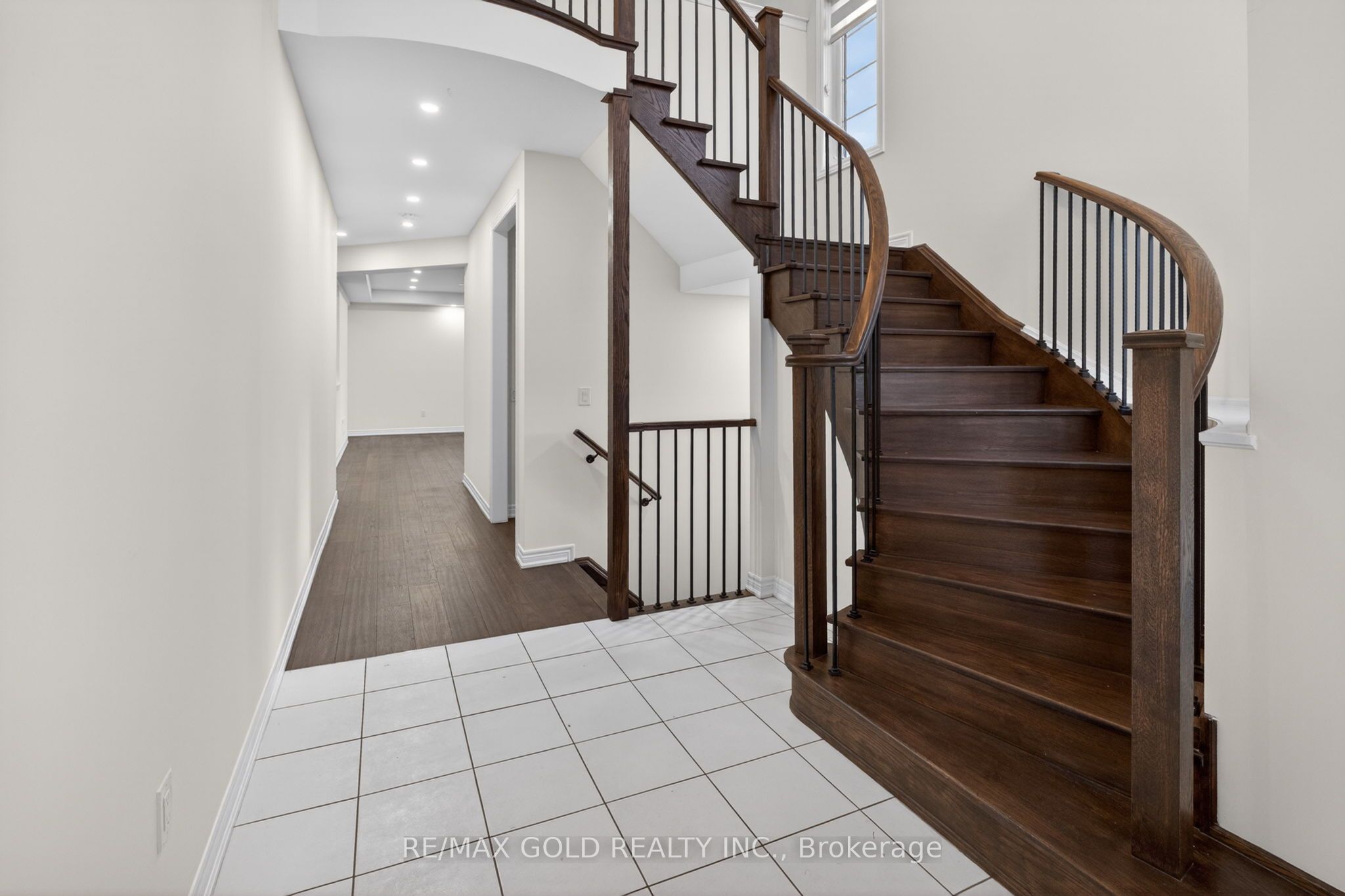556 Brisdale Drive, Brampton, ON, L7A 0C3 photo 5