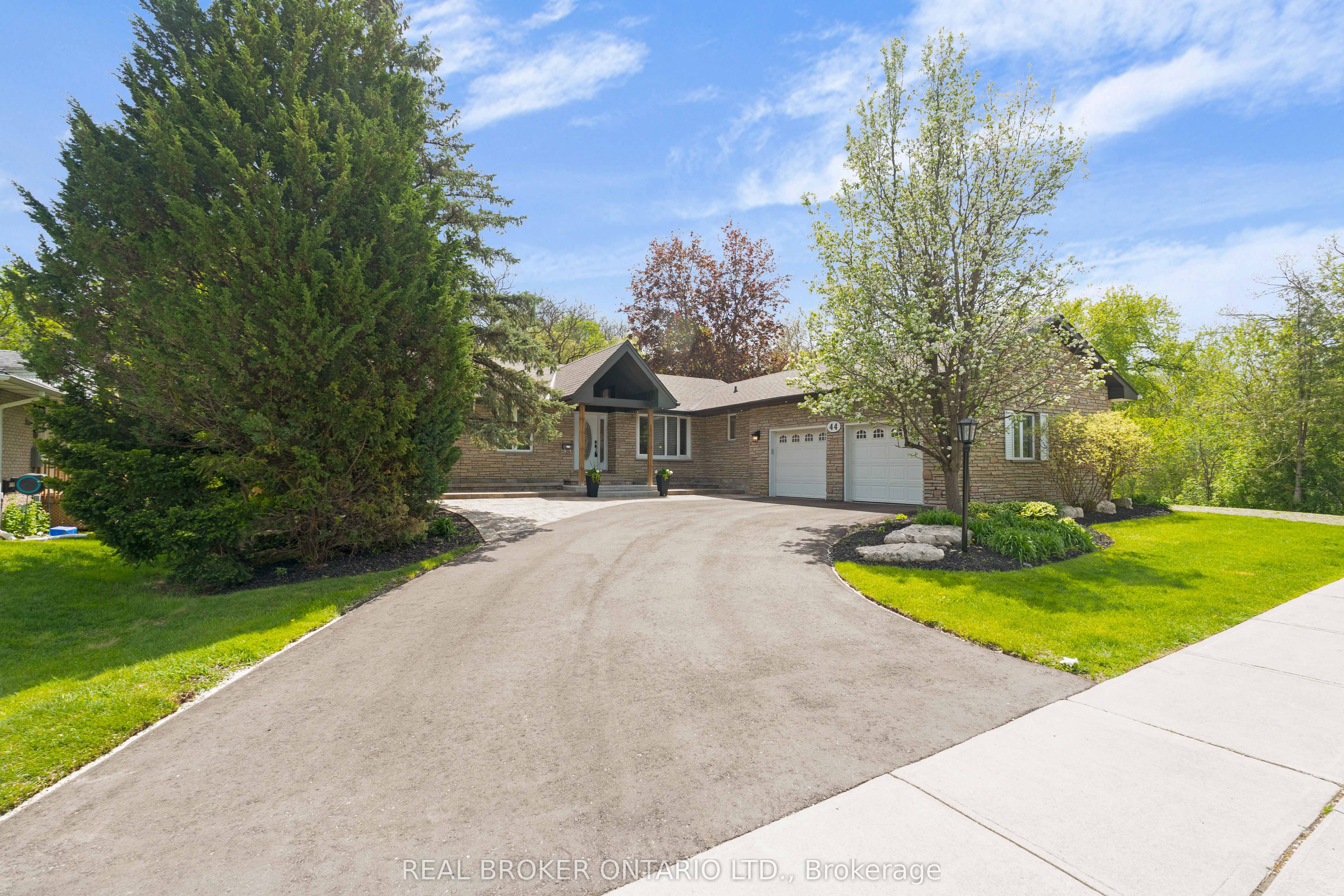 44 Hickman Street, Caledon, ON, L7E 2N1