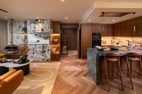 London Dock, Wapping E1W, New home