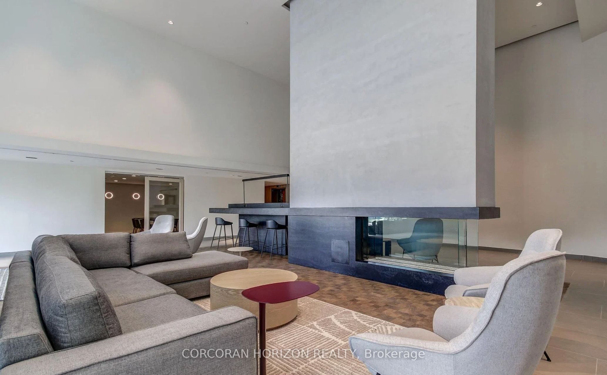 819-1050 Eastern Avenue, Toronto, ON, M4L 0B7 photo 3