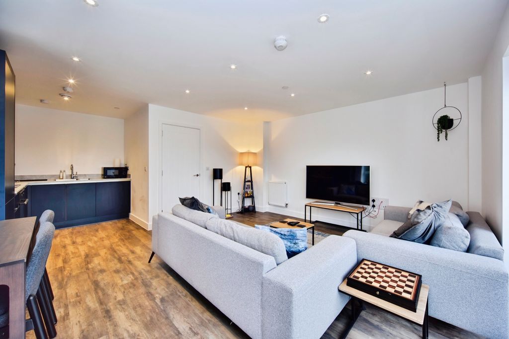 Additional image 2 of 2 bed flat for sale2 Glenway Road, Rochester ME1