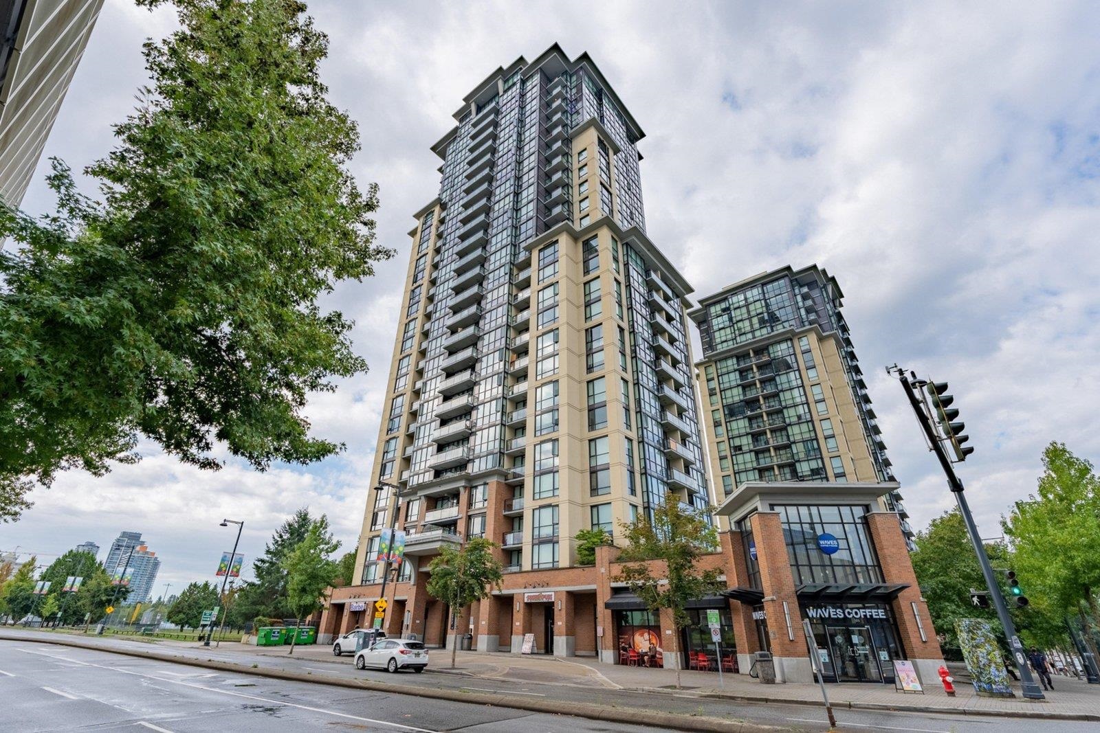 1906-10777 University Drive, Surrey, BC, V3T 0E6