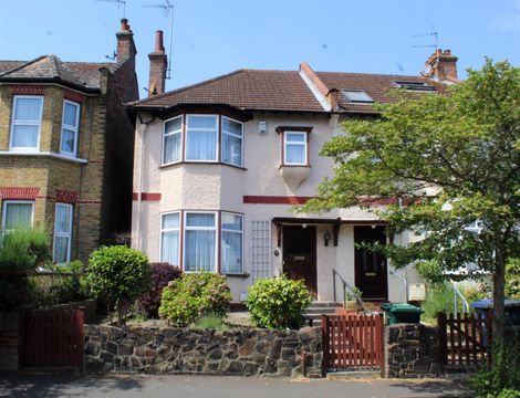 Grove Road, London N12