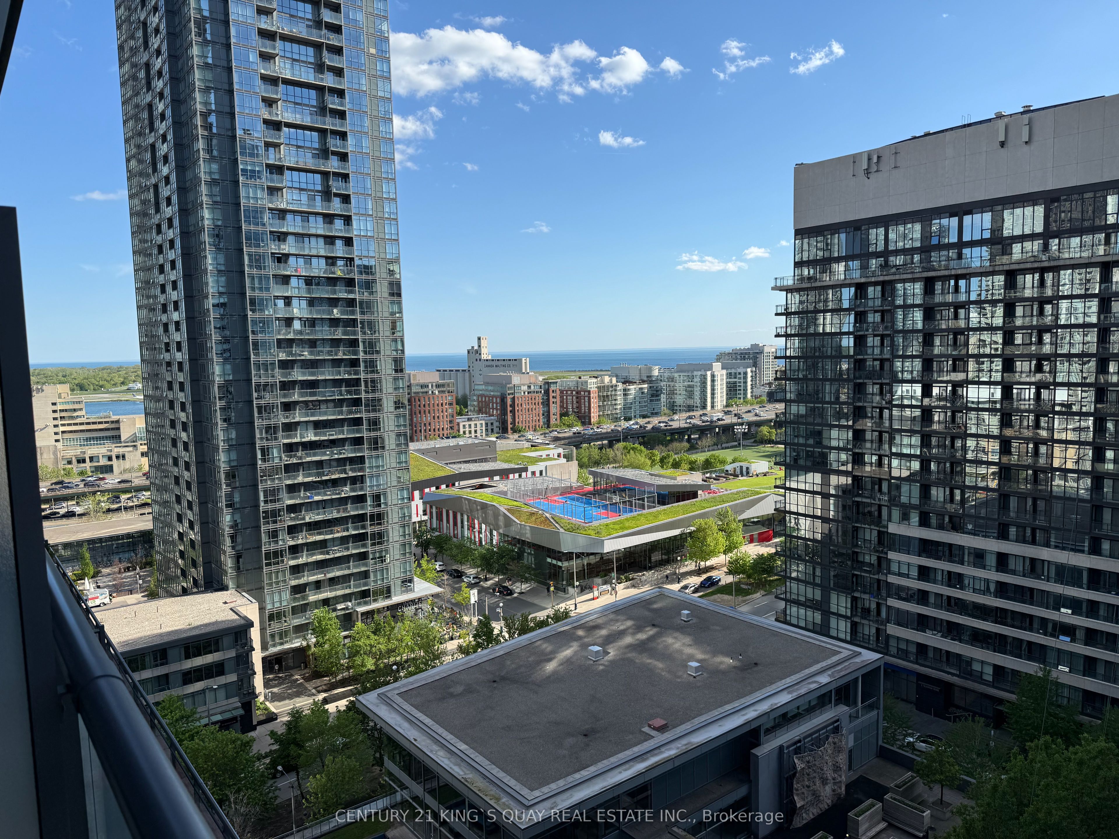 1725-4K Spadina Avenue, Toronto, ON, M5V 3Y9