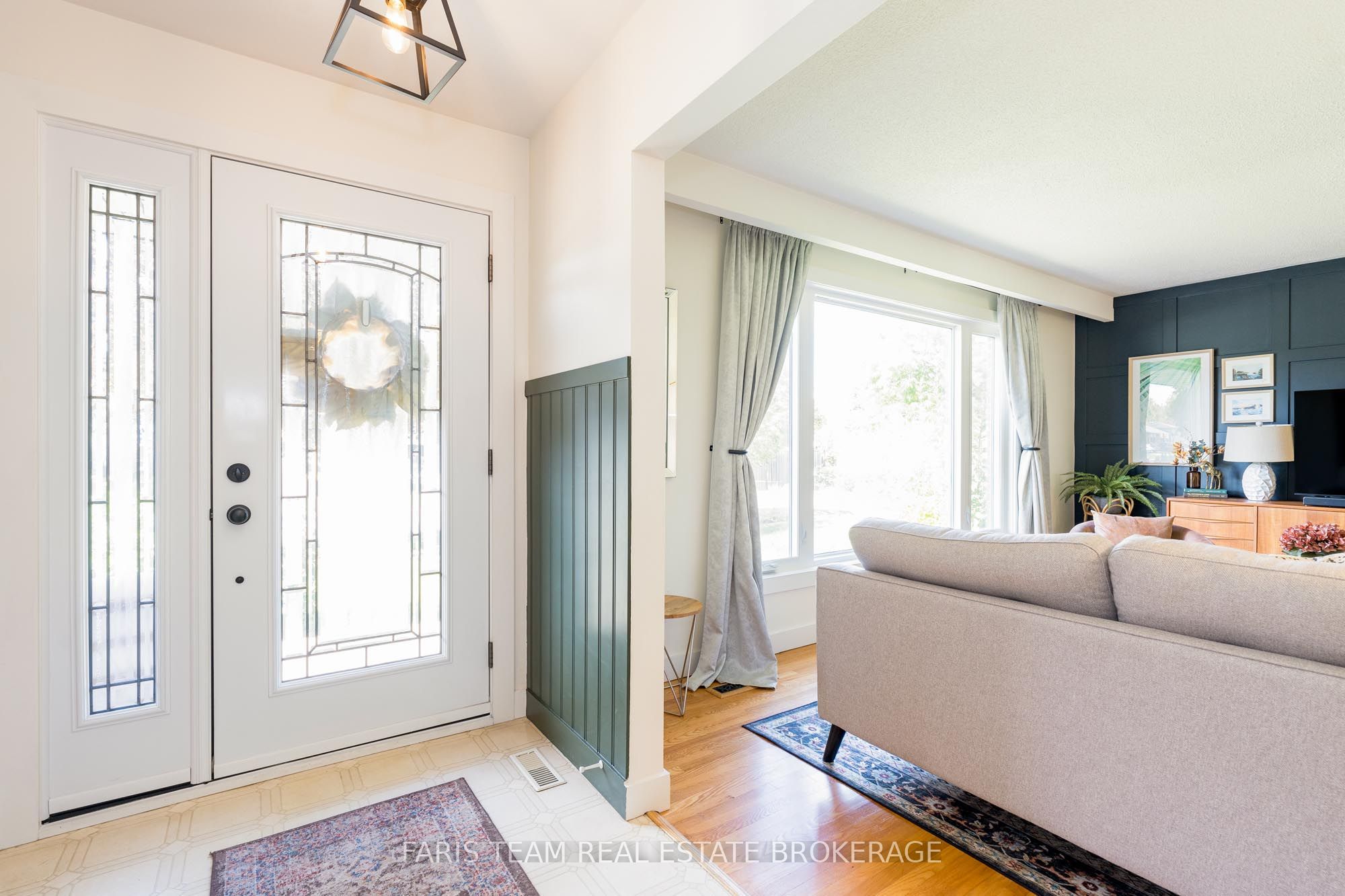43 Jeffrey Street, Barrie, ON, L4M 4L4 photo 4