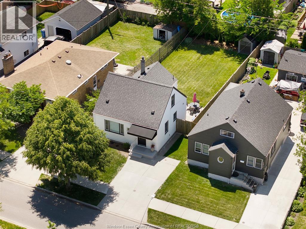 1071 Fairview Boulevard, Windsor, ON, N8S3E6 photo 2