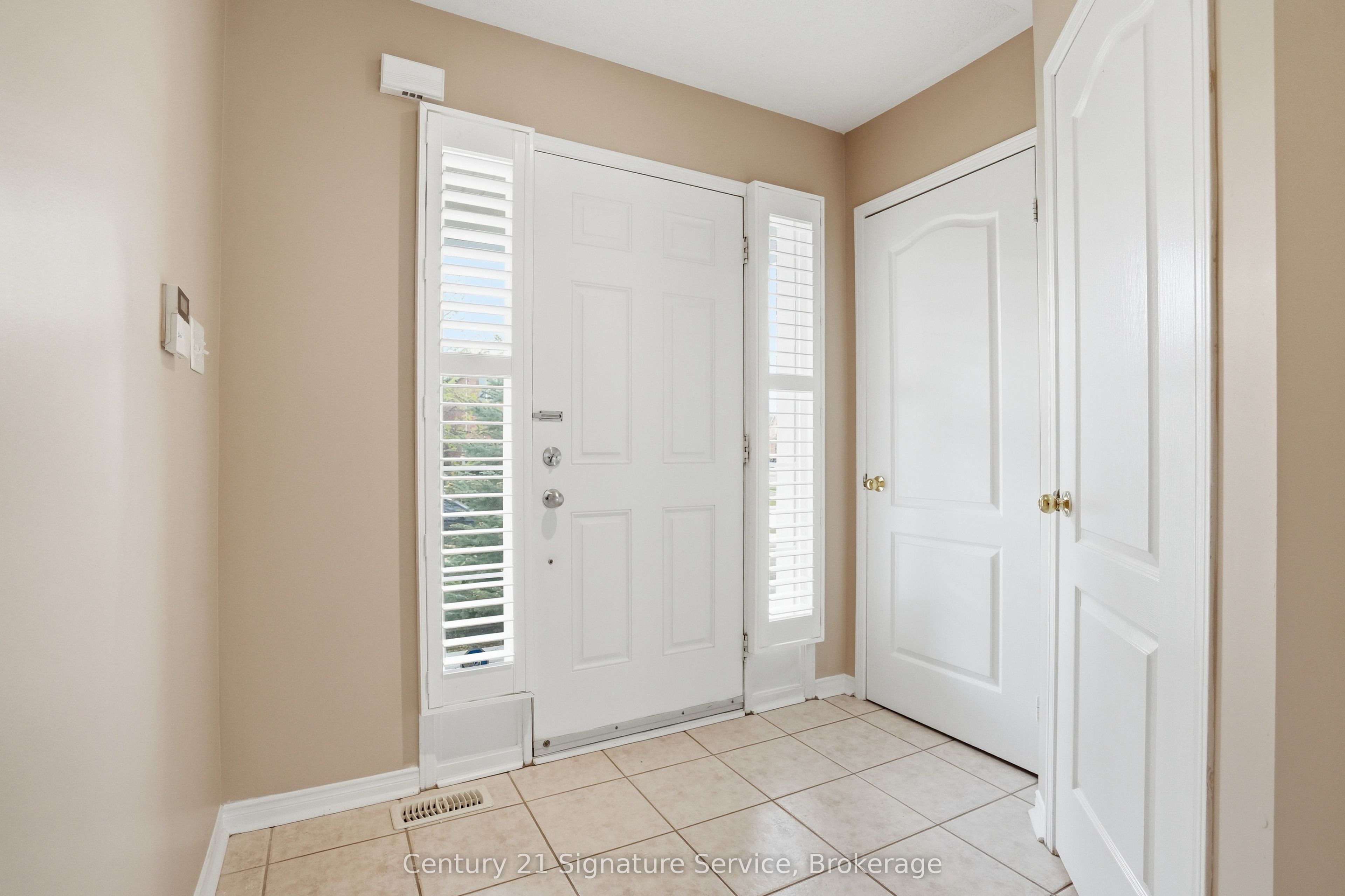 4 Cloverlawn Street, Brampton, ON, L7A 3X6 photo 5
