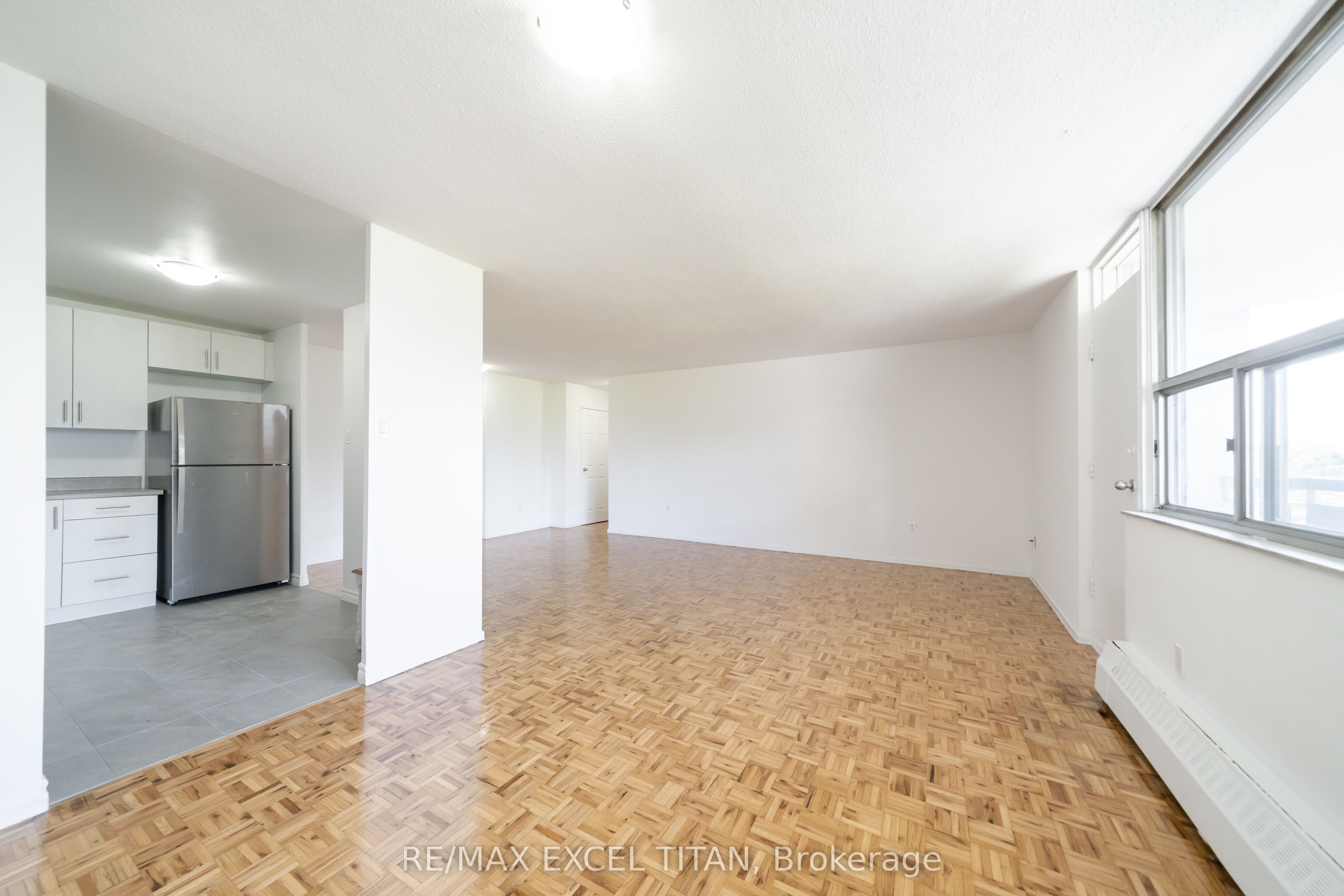 412-5 Glamorgan Avenue, Toronto, ON, M1P 4P1 photo 5