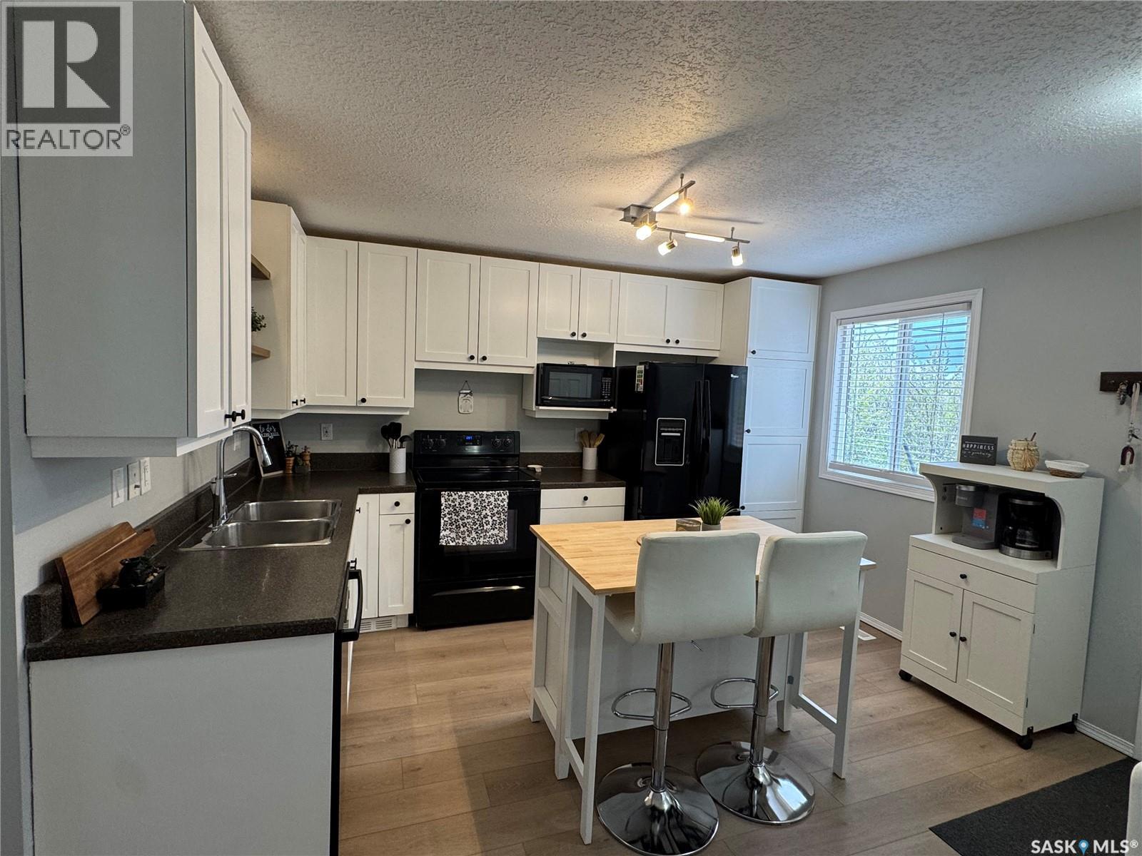 43 Marshall Crescent, Regina, SK, S4R4Y8 photo 4