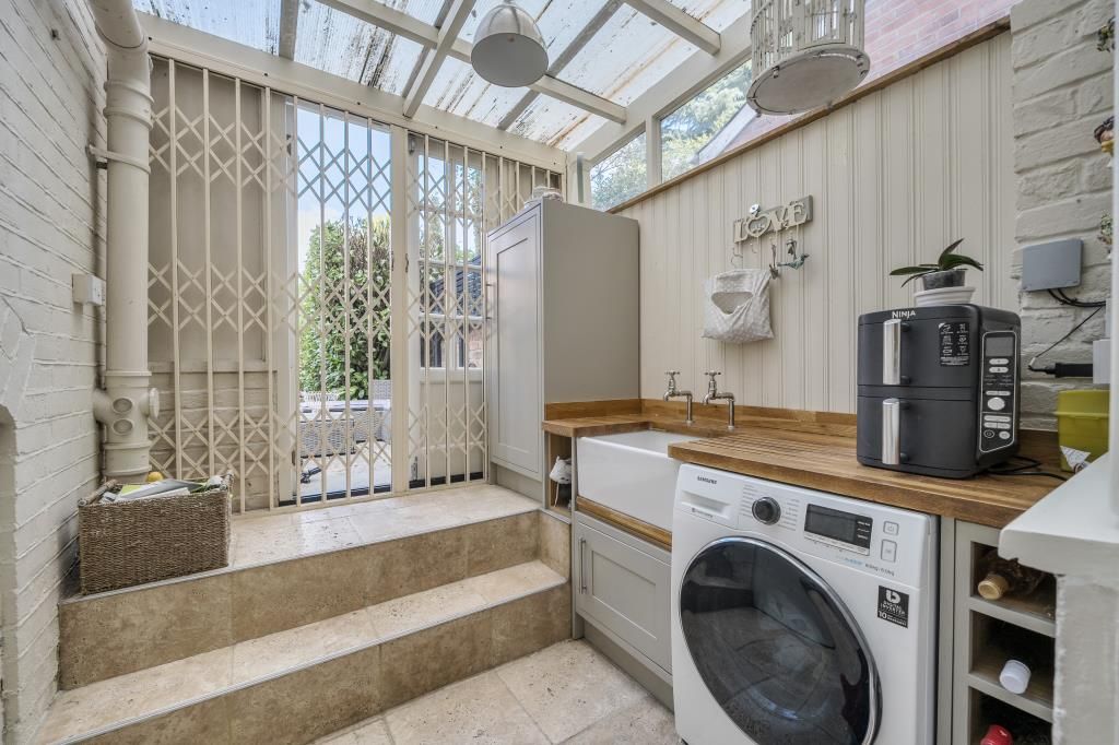 Additional image 15 of 4 bed terraced house for saleCastle Hill, Reading, Berkshire RG1