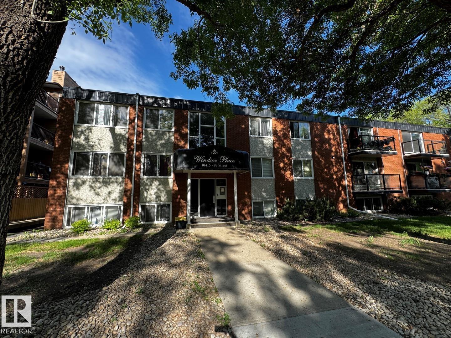 203-10415 93 Street NW, Edmonton, AB, T5H1X5