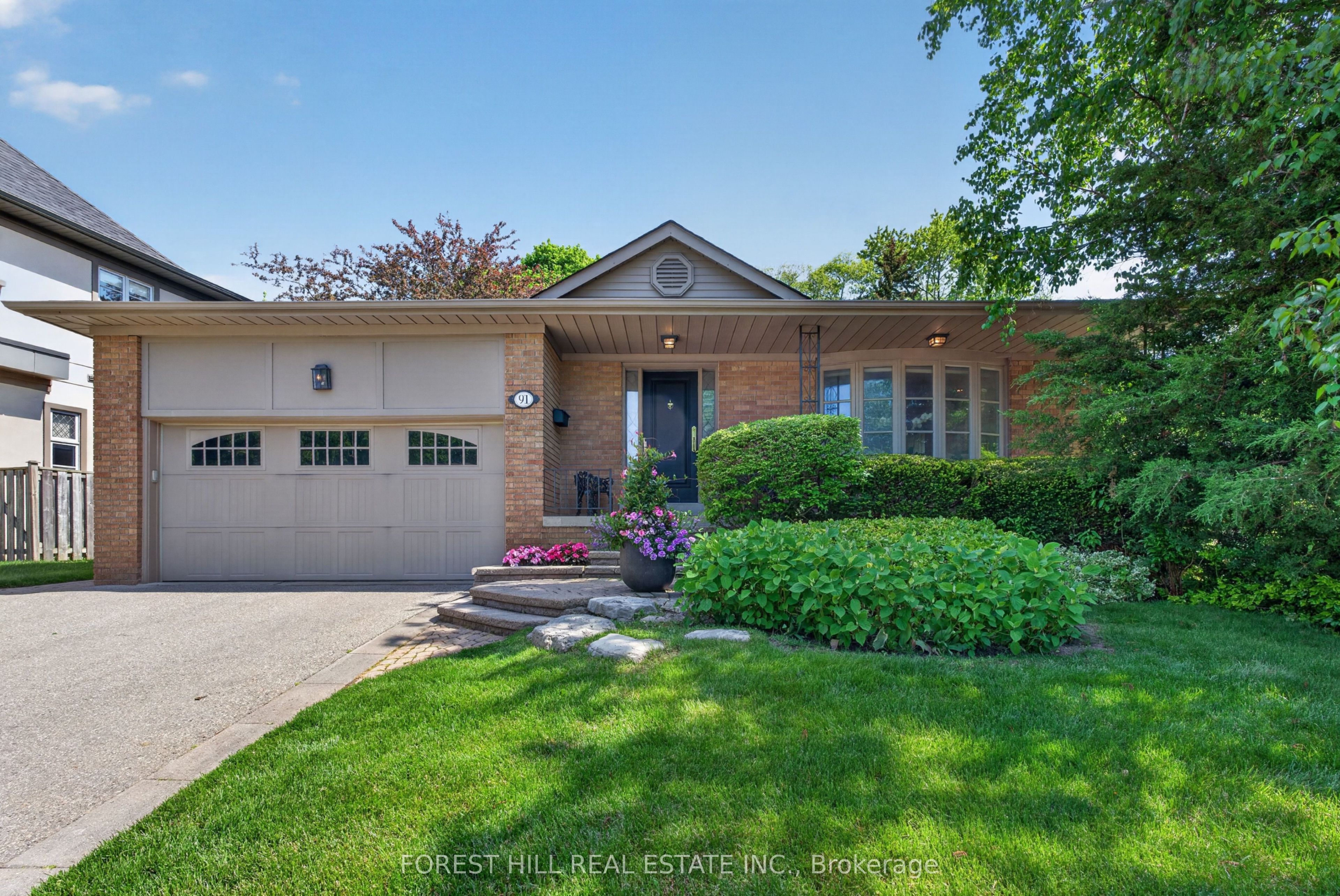 91 Montressor Drive, Toronto, ON, M2P 1Z3 photo 2