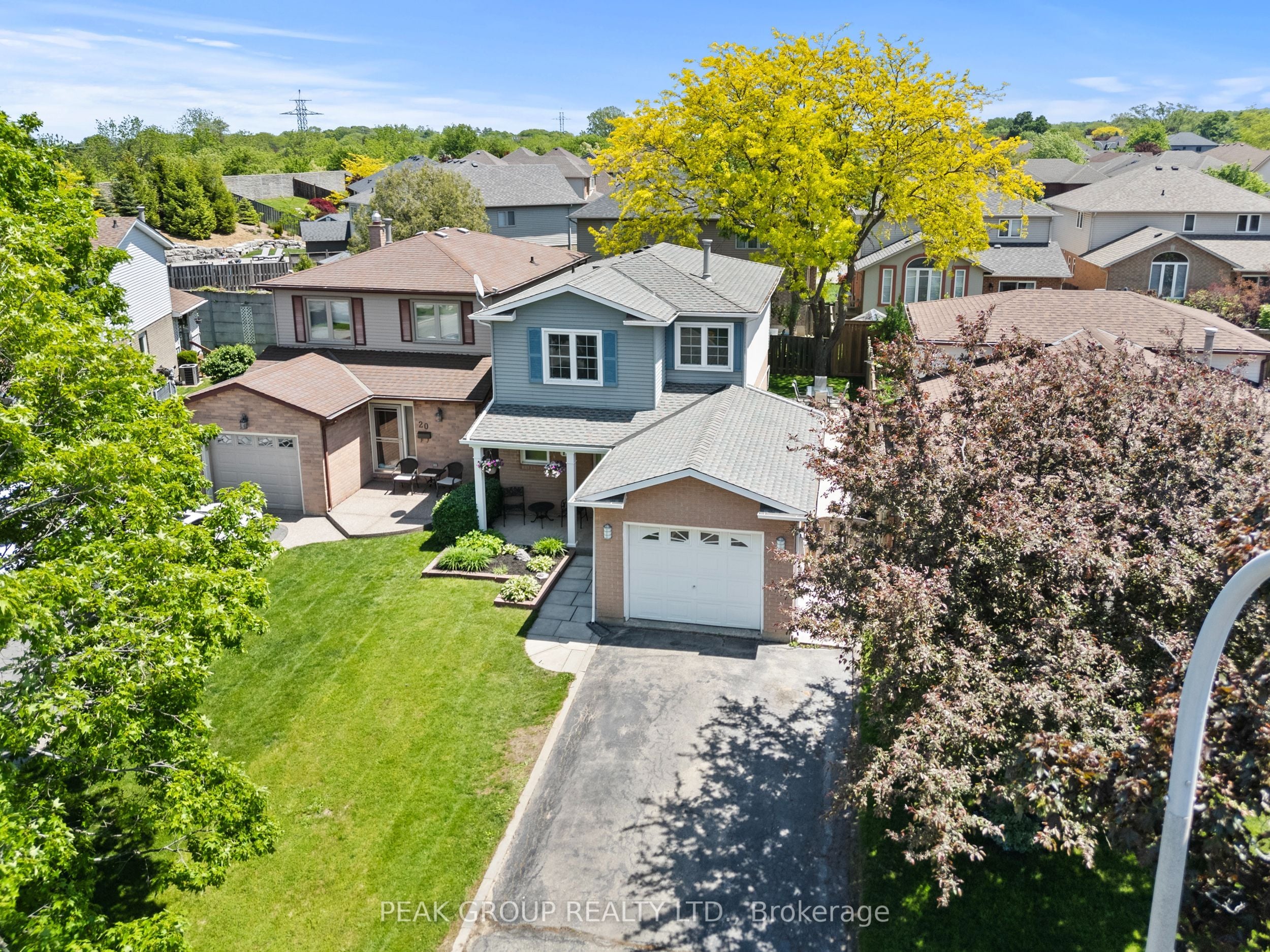 18 Sandra Crescent, Grimsby, ON, L3M 4Z1 photo 3