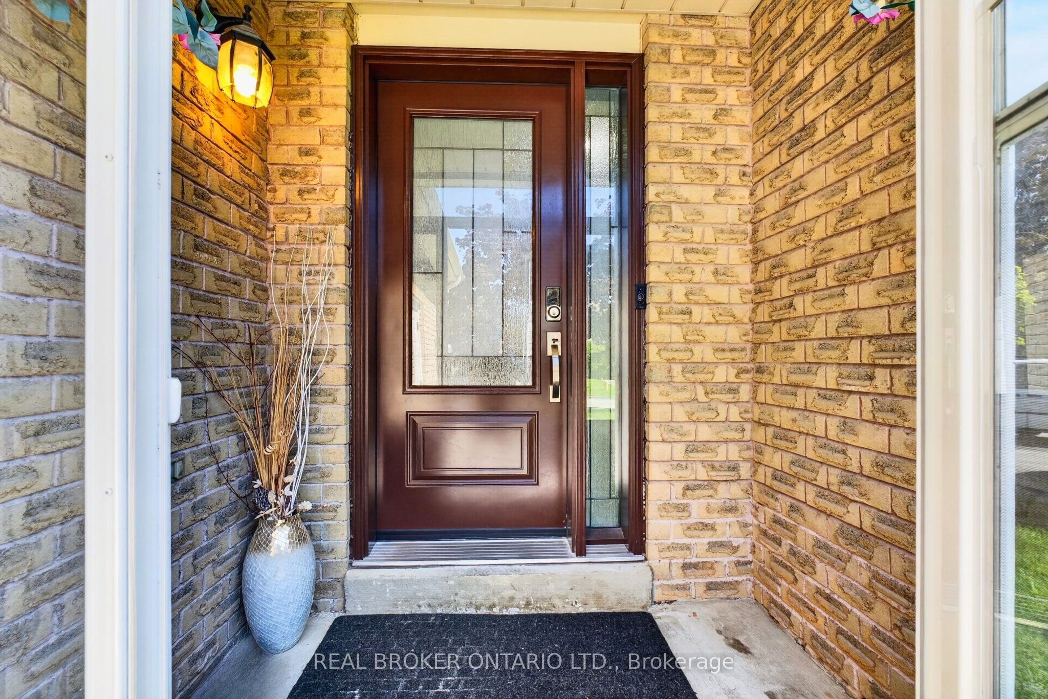 1523 Bentley Lane, Pickering, ON, L1X 2M6 photo 5