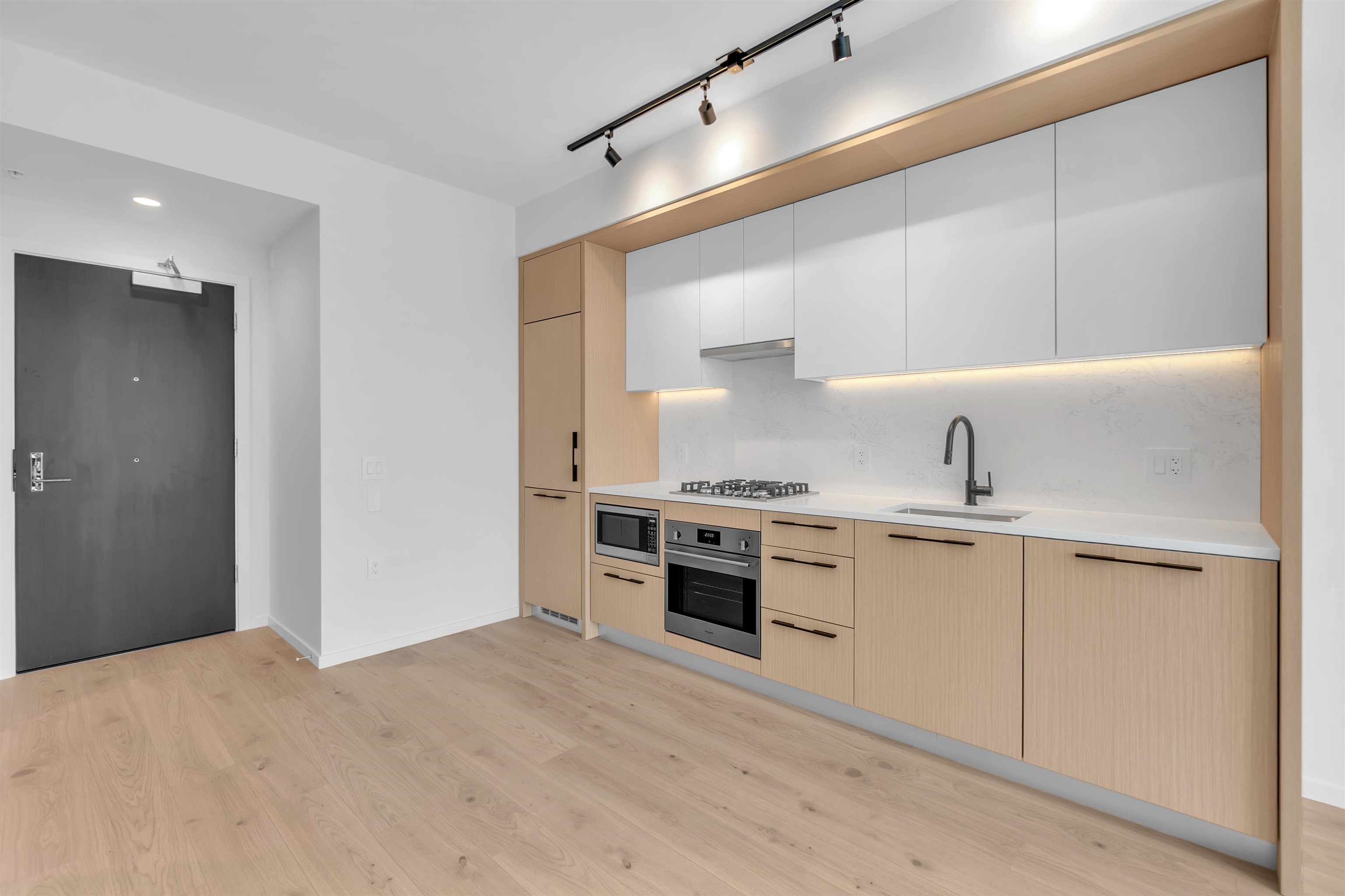 Additional image 3 of 1005-2729 Kingsway , Vancouver, BC, V5R 0M6