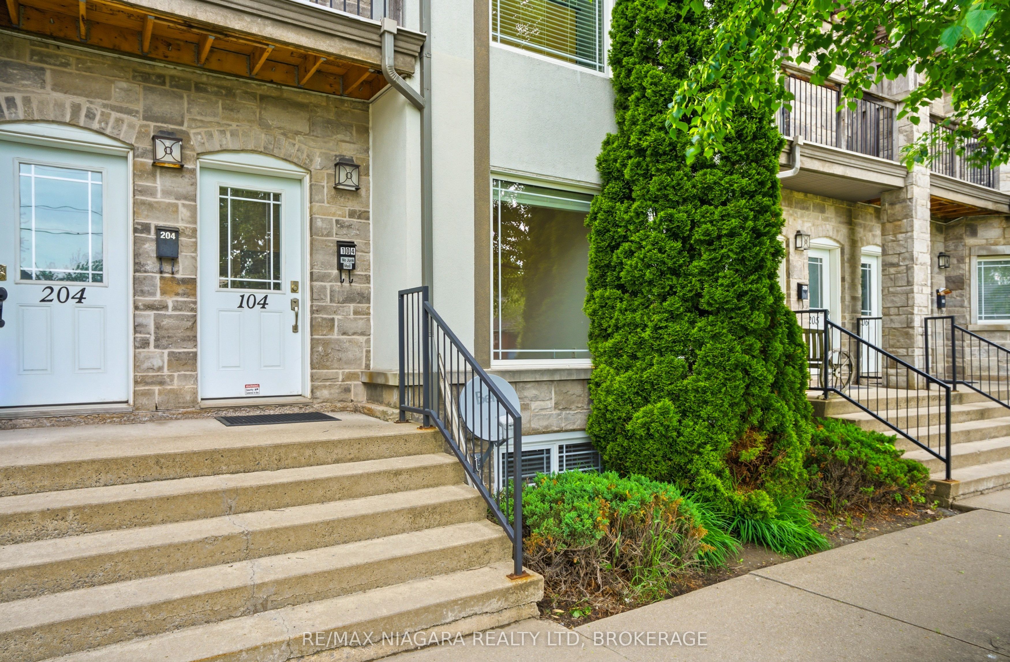 Additional image 2 of 104-6045 Dunn Street, Niagara Falls, ON, L2G 2P2