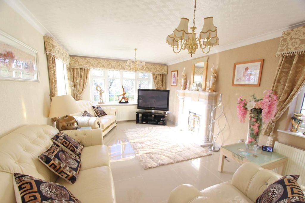 Additional image 3 of 5 bed detached house for saleLowerfold Way, Shawclough, Rochdale OL12
