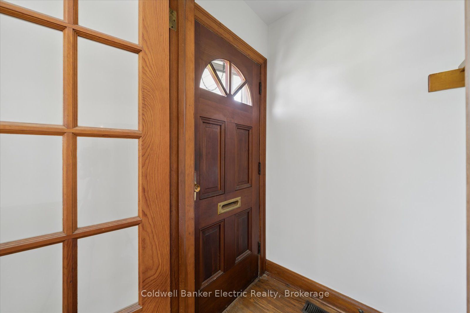 84 Ware Street, Peterborough, ON, K9J 2B7 photo 4