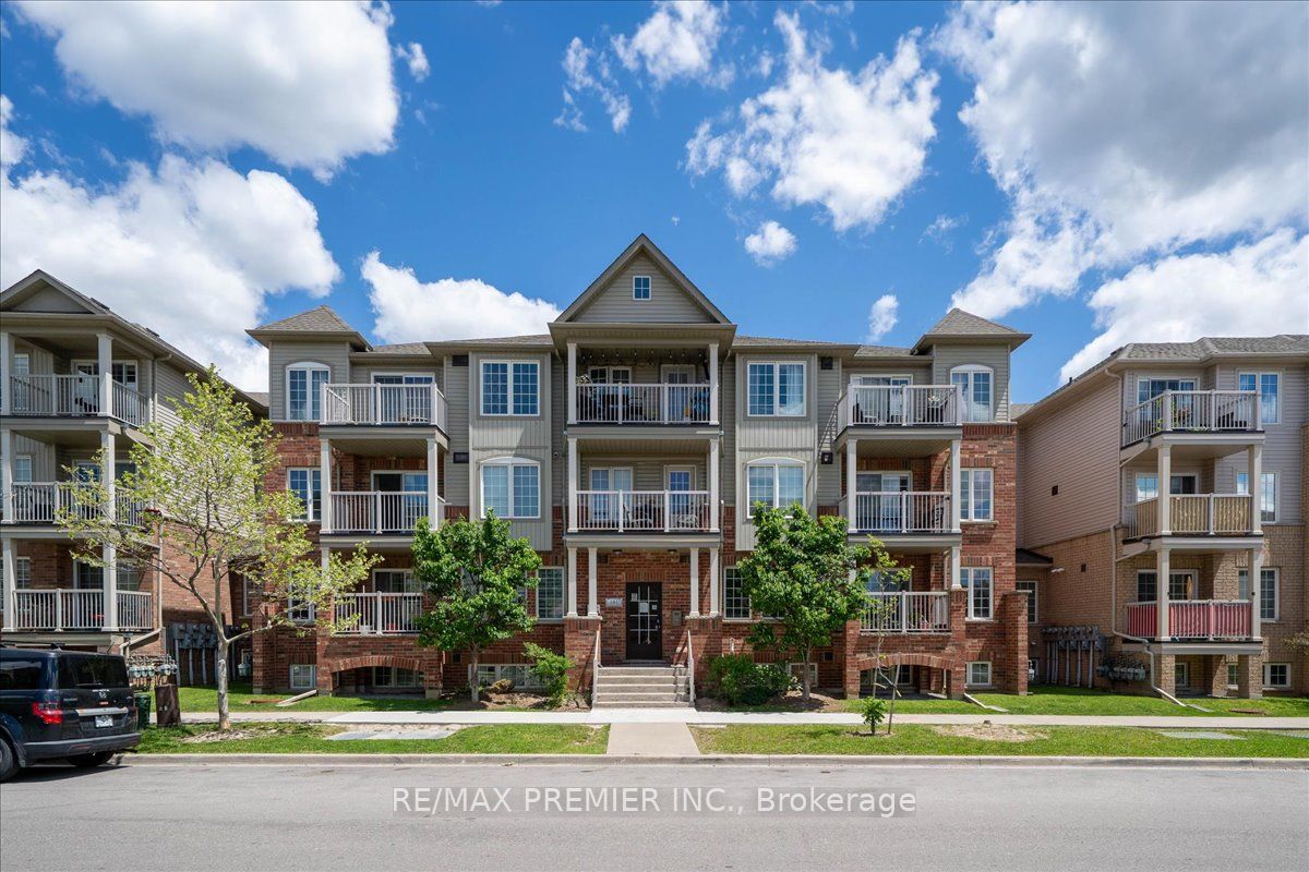 8-141 Isaac Devins Boulevard, Toronto, ON, M9M 0C4 photo 2