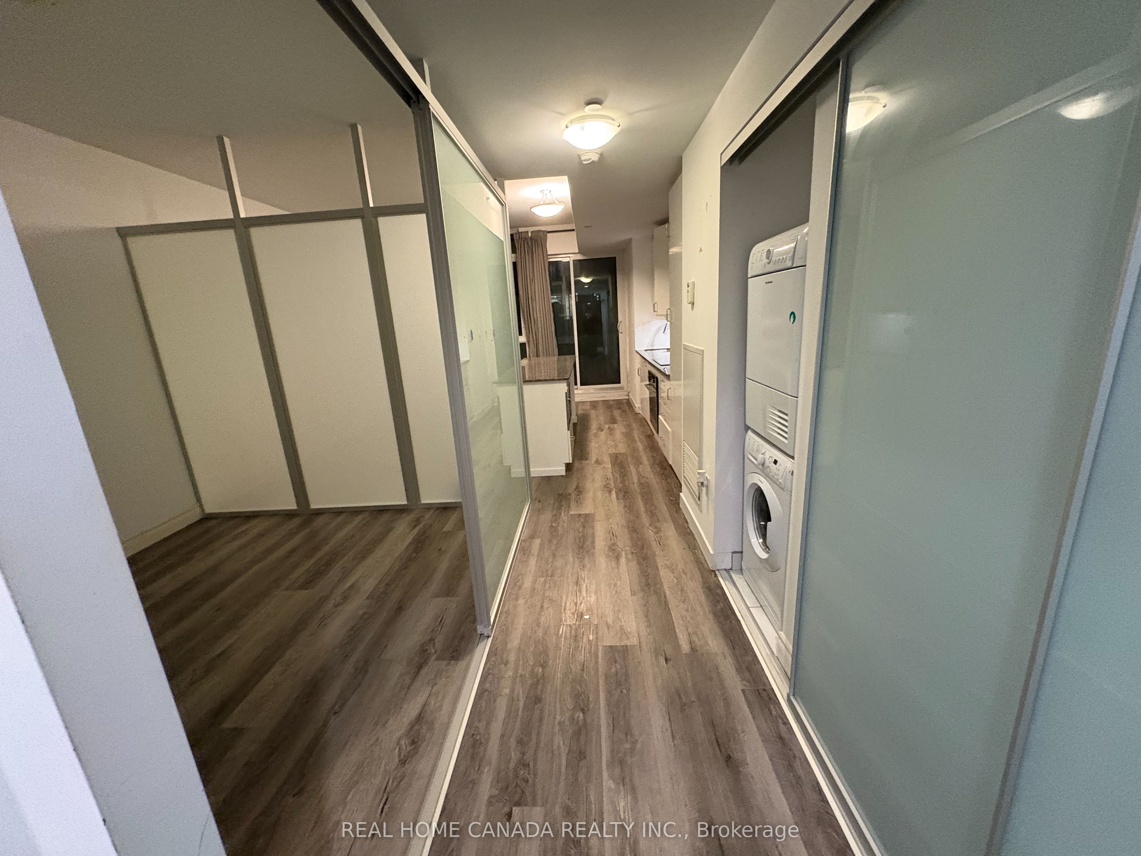 Additional image 6 of 1505-426 University Avenue, Toronto, ON, M5G 1S9
