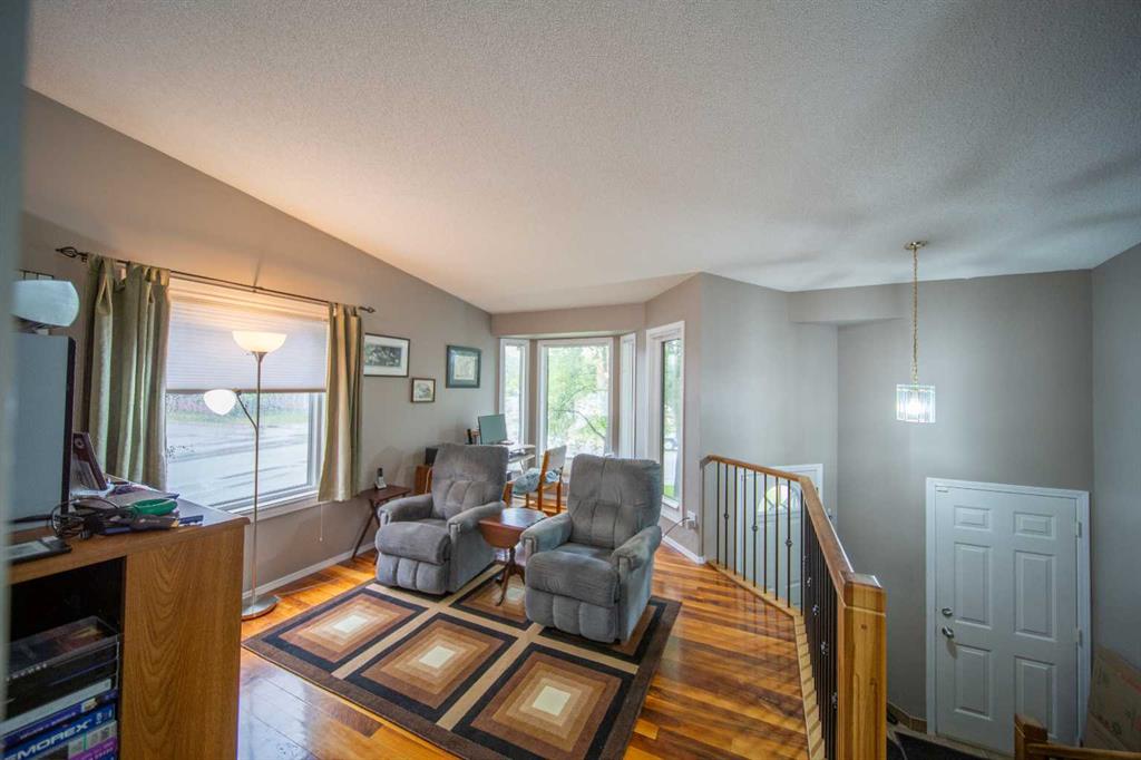 272 Covington Road NE, Calgary, AB, T3K4G2 photo 4