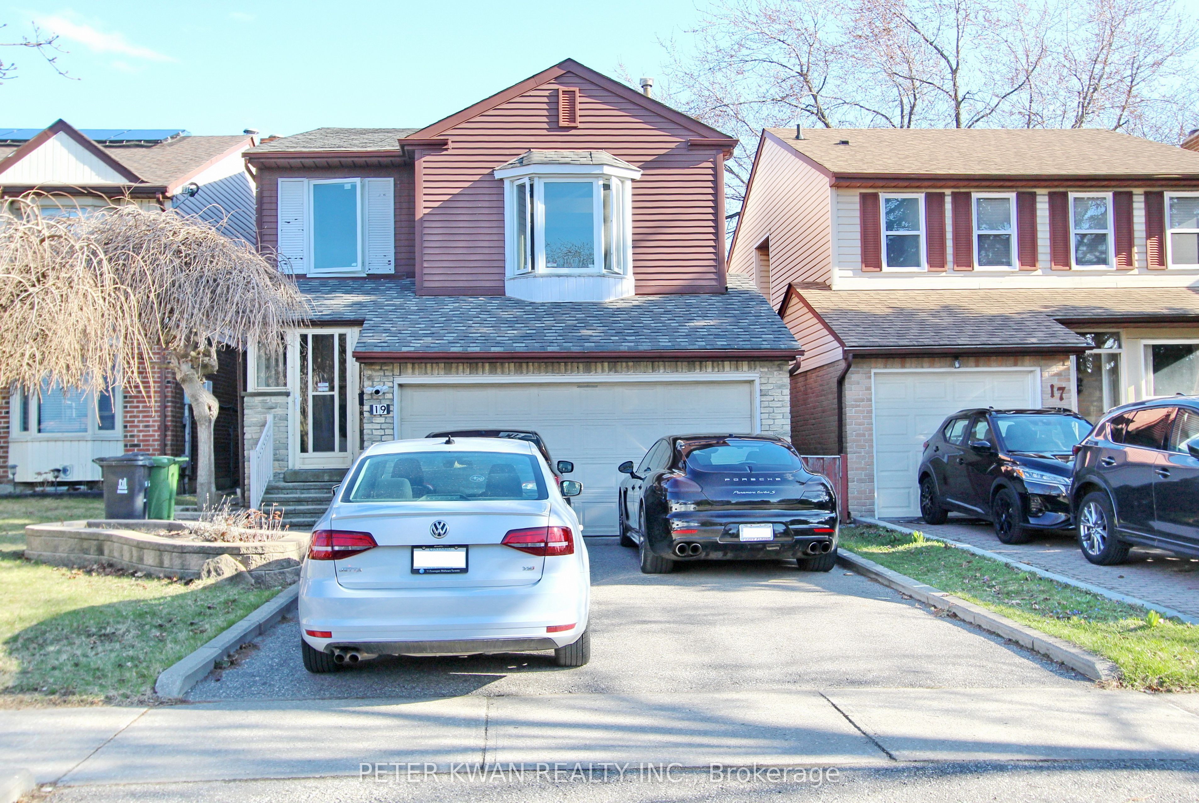 19 Sandyhook Square, Toronto, ON, M1W 3N6