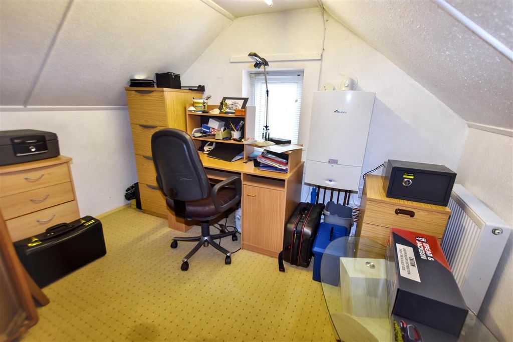 Additional image 28 of 4 bed detached bungalow for salePark Road, Redruth TR15