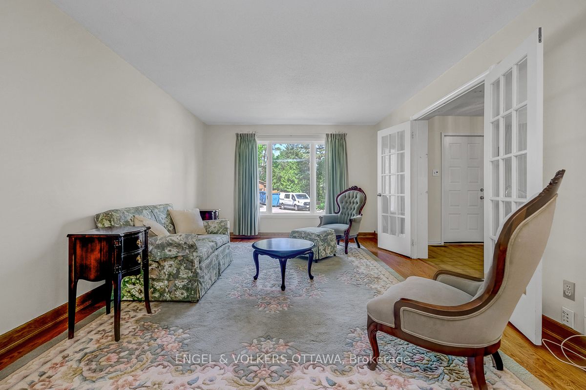 Additional image 6 of 210 Cypress Court, Ottawa, ON, K2H 8Z8