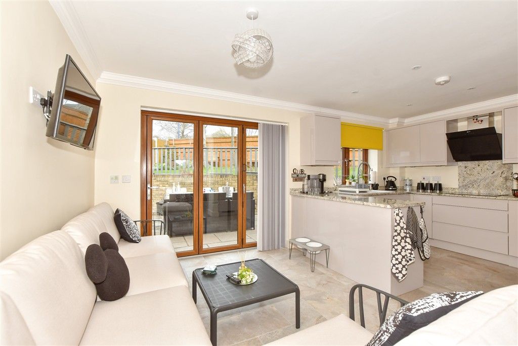 4 bed detached house for salePegwell Road, Ramsgate, Kent CT11