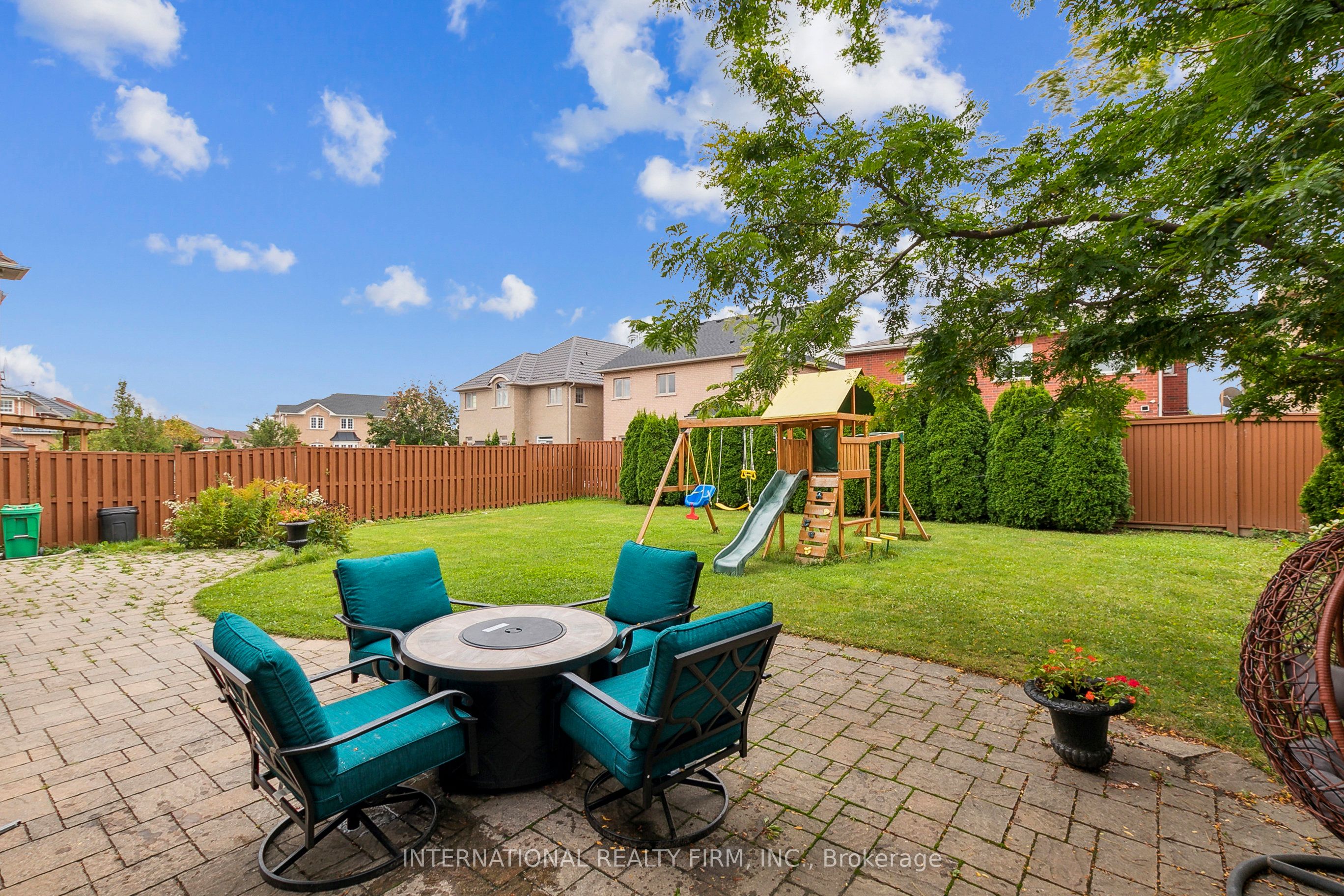 Additional image 3 of 8 Redwillow Road W, Brampton, ON, L6P 2A3