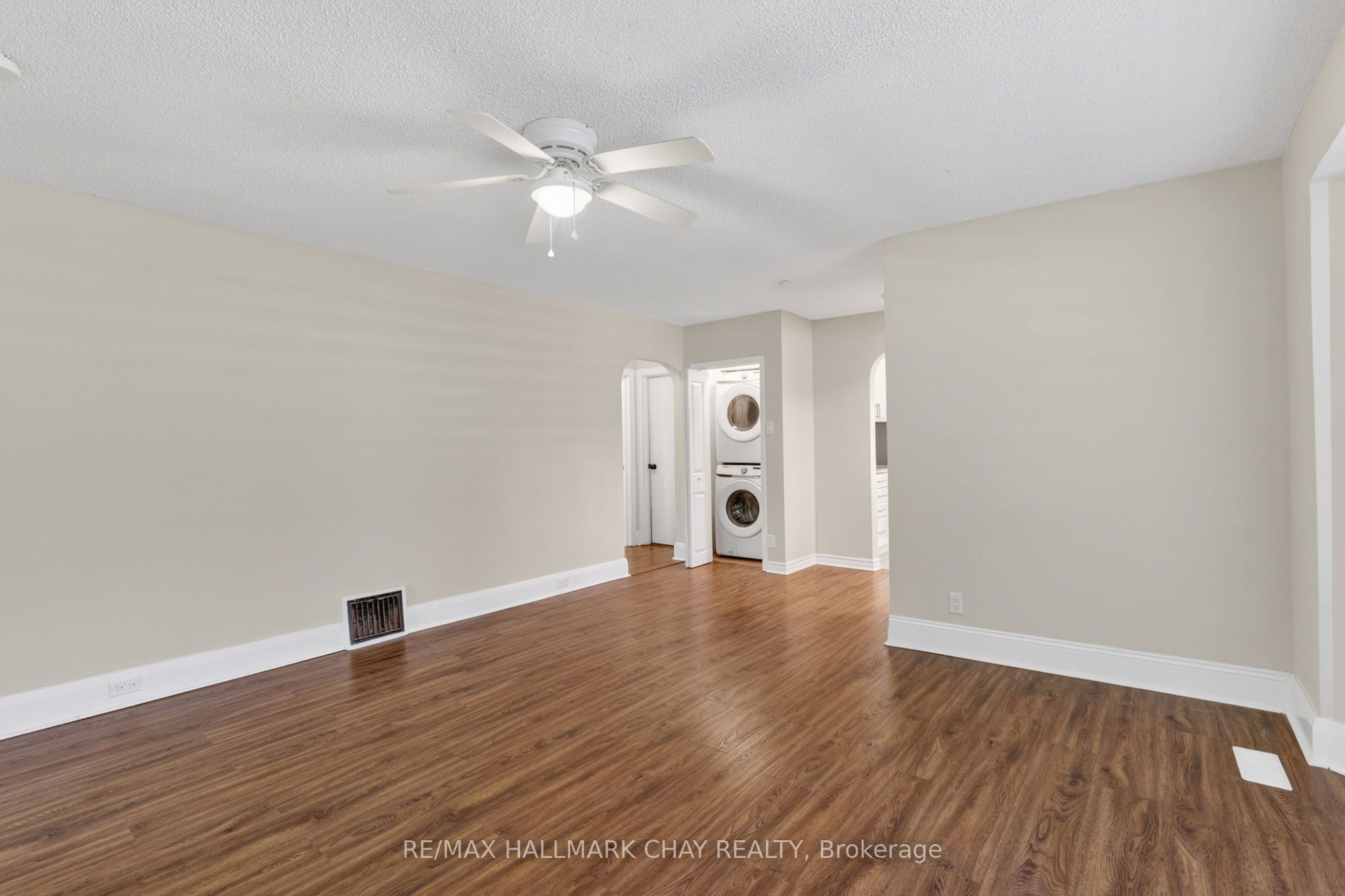 30 Penetang Street, Barrie, ON, L4M 1V6 photo 4
