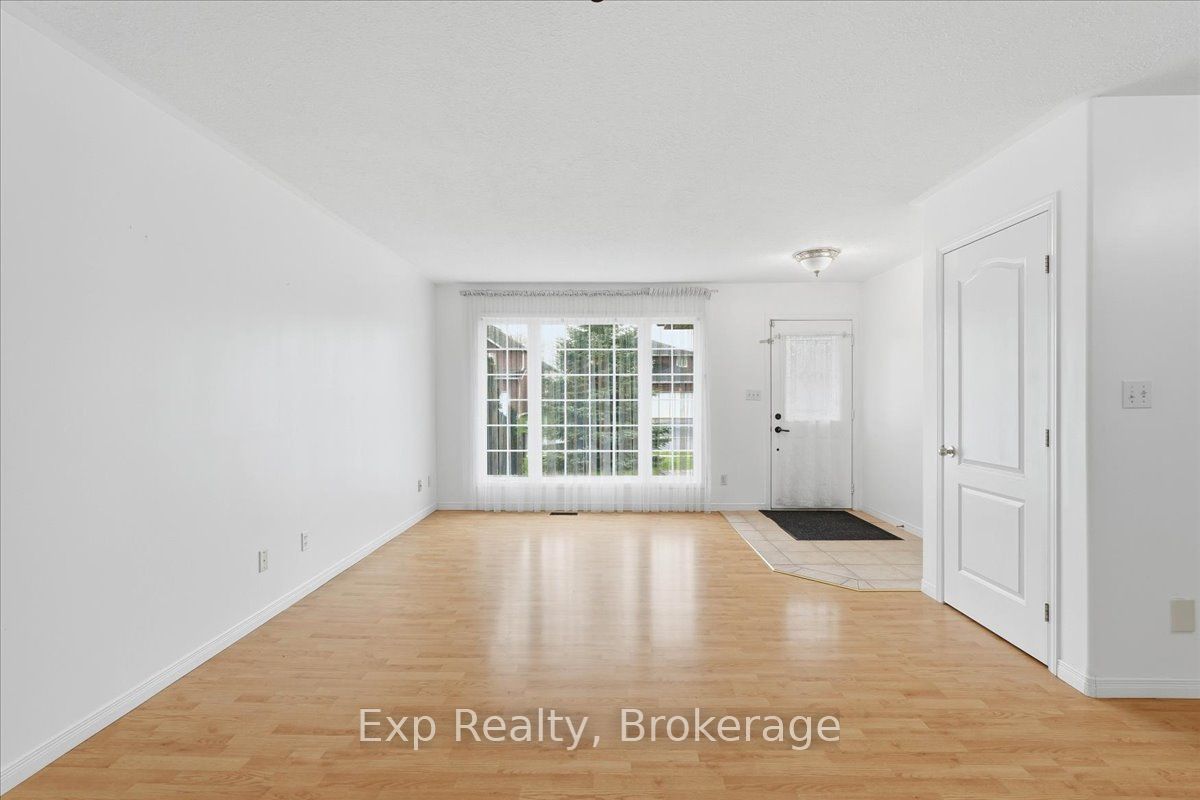 17 Spruce Gardens, Belleville, ON, K8N 5W3 photo 4