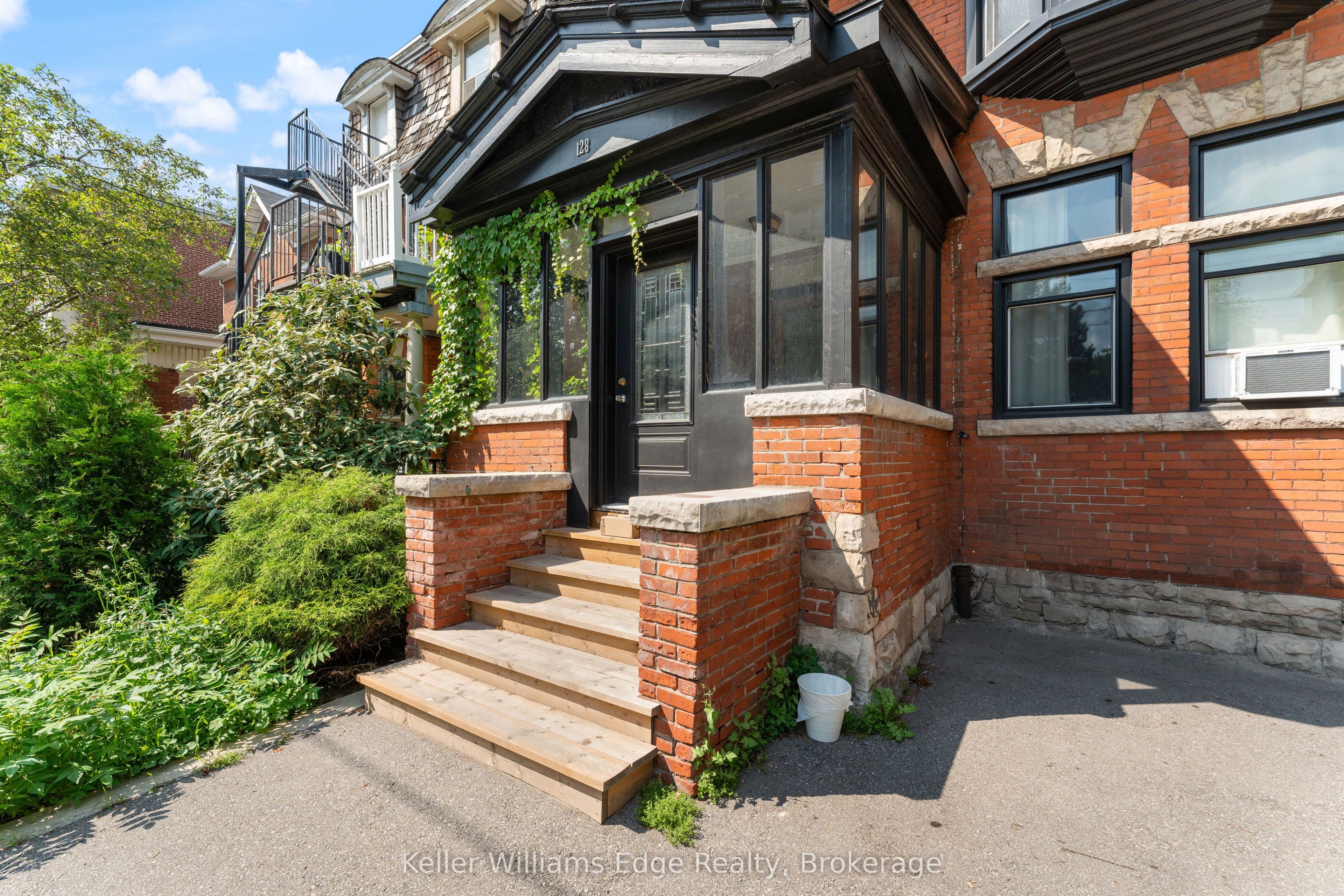2-128 Herkimer Street, Hamilton, ON, L8P 2H1 photo 4