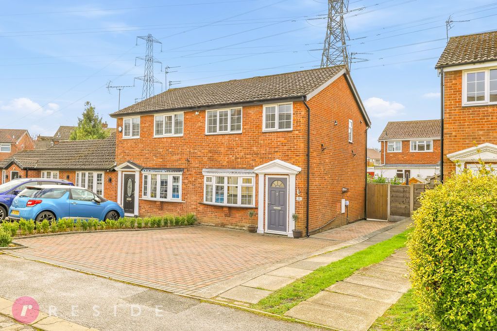 3 bed semi-detached house for saleSouth View, Bamford, Rochdale OL11