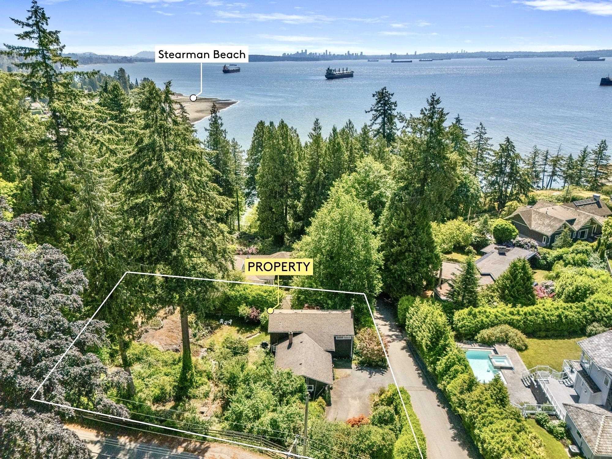 4704 Dogwood Lane, West Vancouver, BC, V7W 1J1