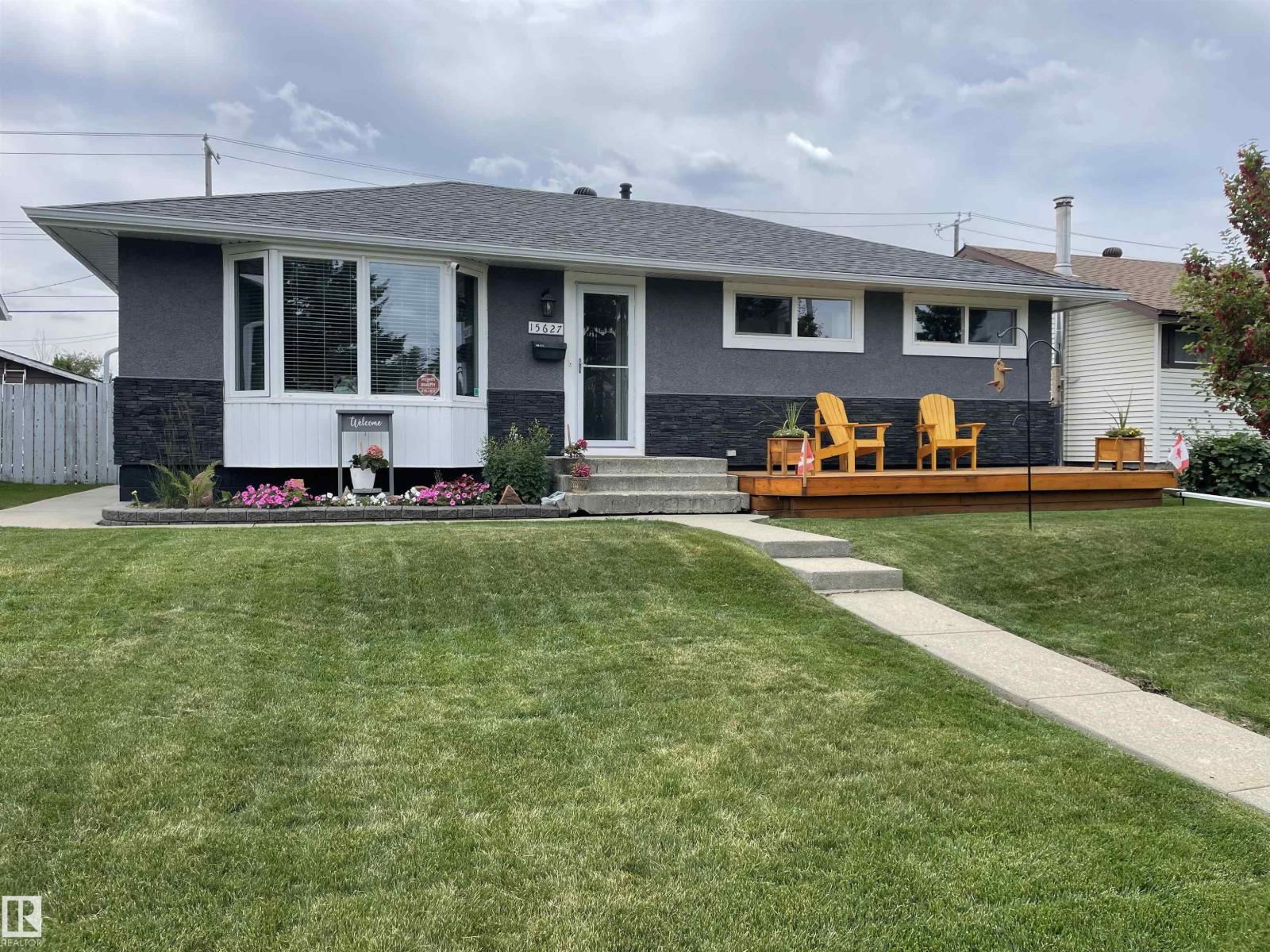 15627 83 Avenue NW, Edmonton, AB, T5R3T6