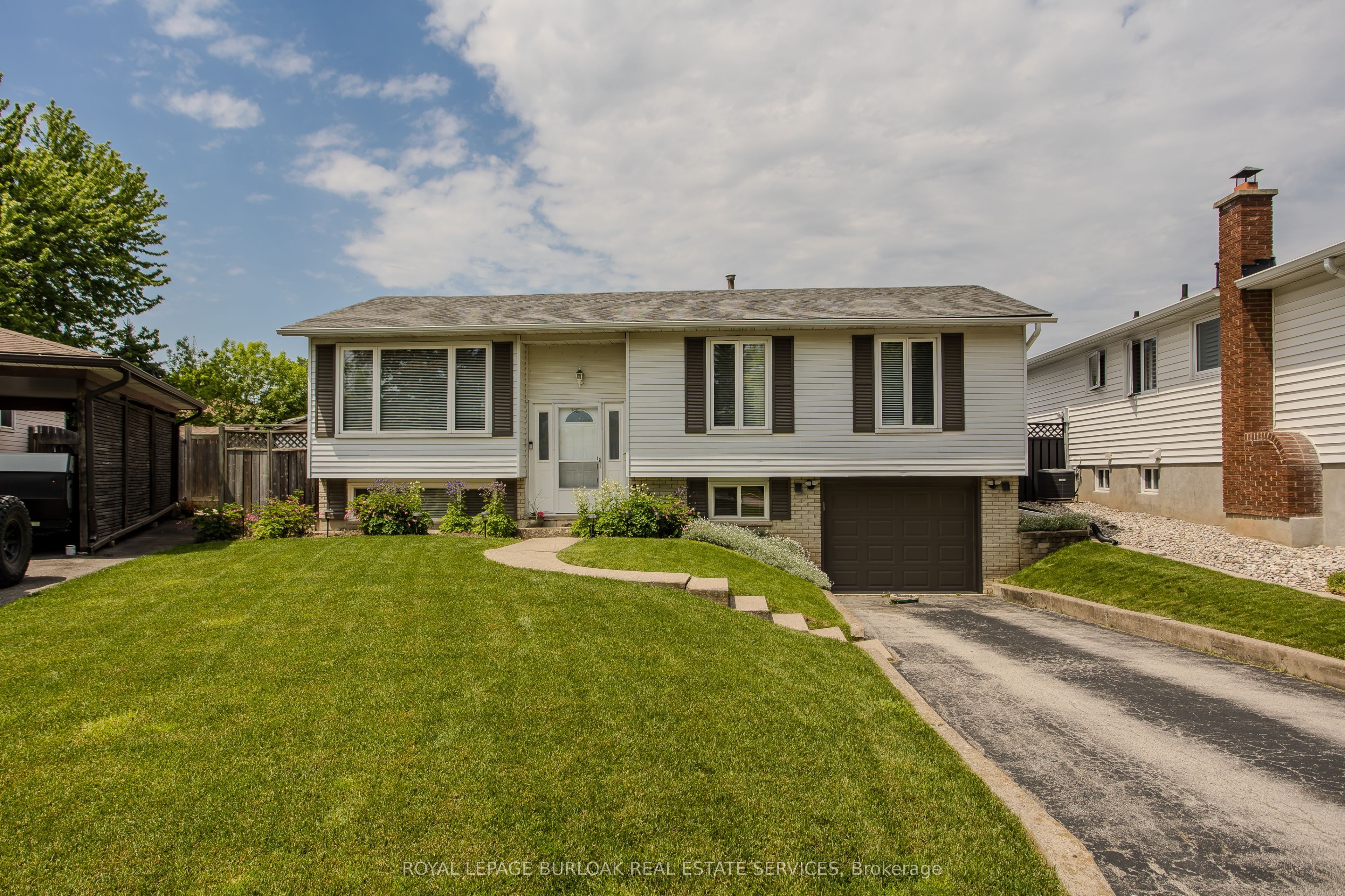 3125 Michael Crescent, Burlington, ON, L7M 1V3