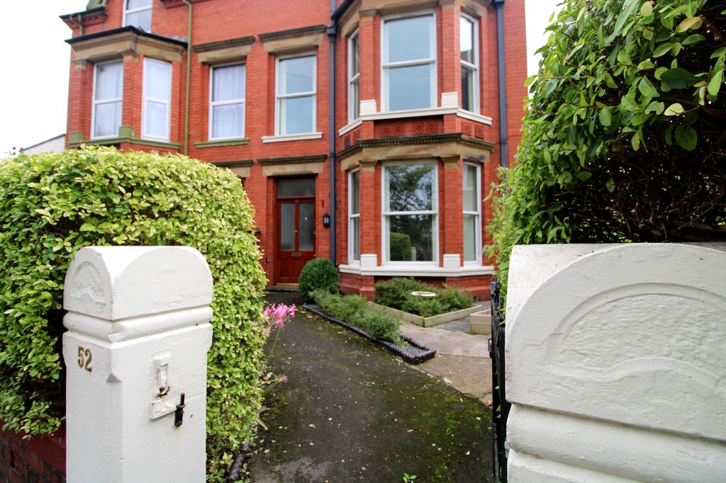 Additional image 2 of 5 bed town house for sale52 Brighton Road, Rhyl LL18