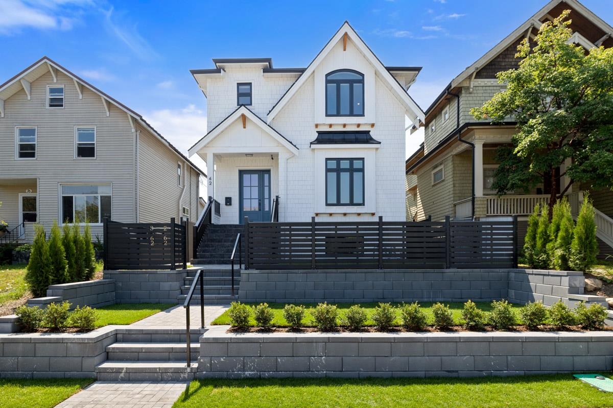 Additional image 2 of 2-62 21st Avenue E, Vancouver, BC, V5V 1P5