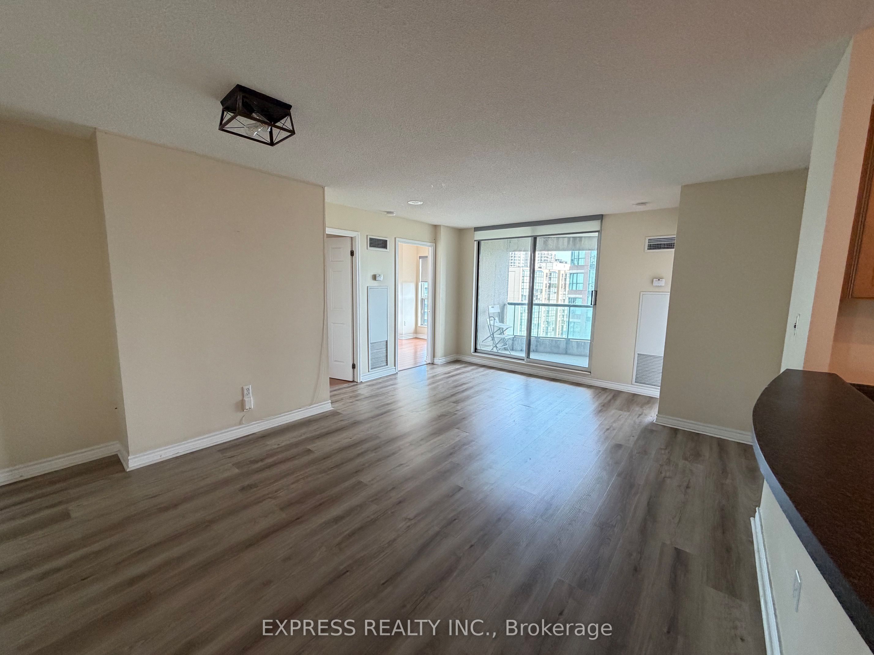 1803-7 Lorraine Drive, Toronto, ON, M2N 7H2 photo 3
