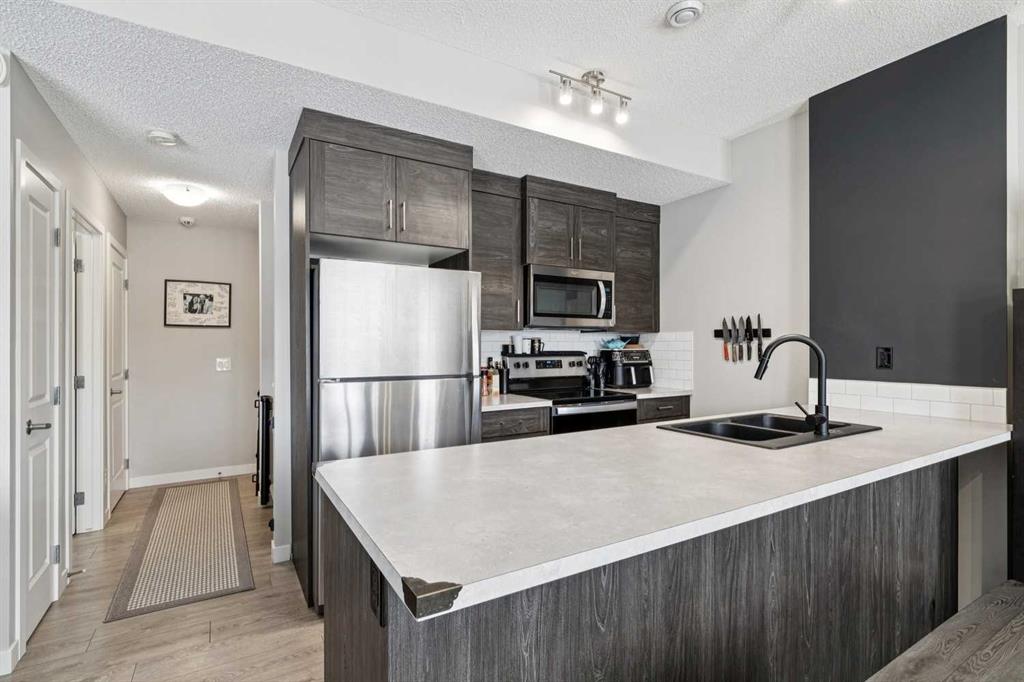 1009-250 Fireside View, Cochrane, AB, T4C 2M2 photo 3