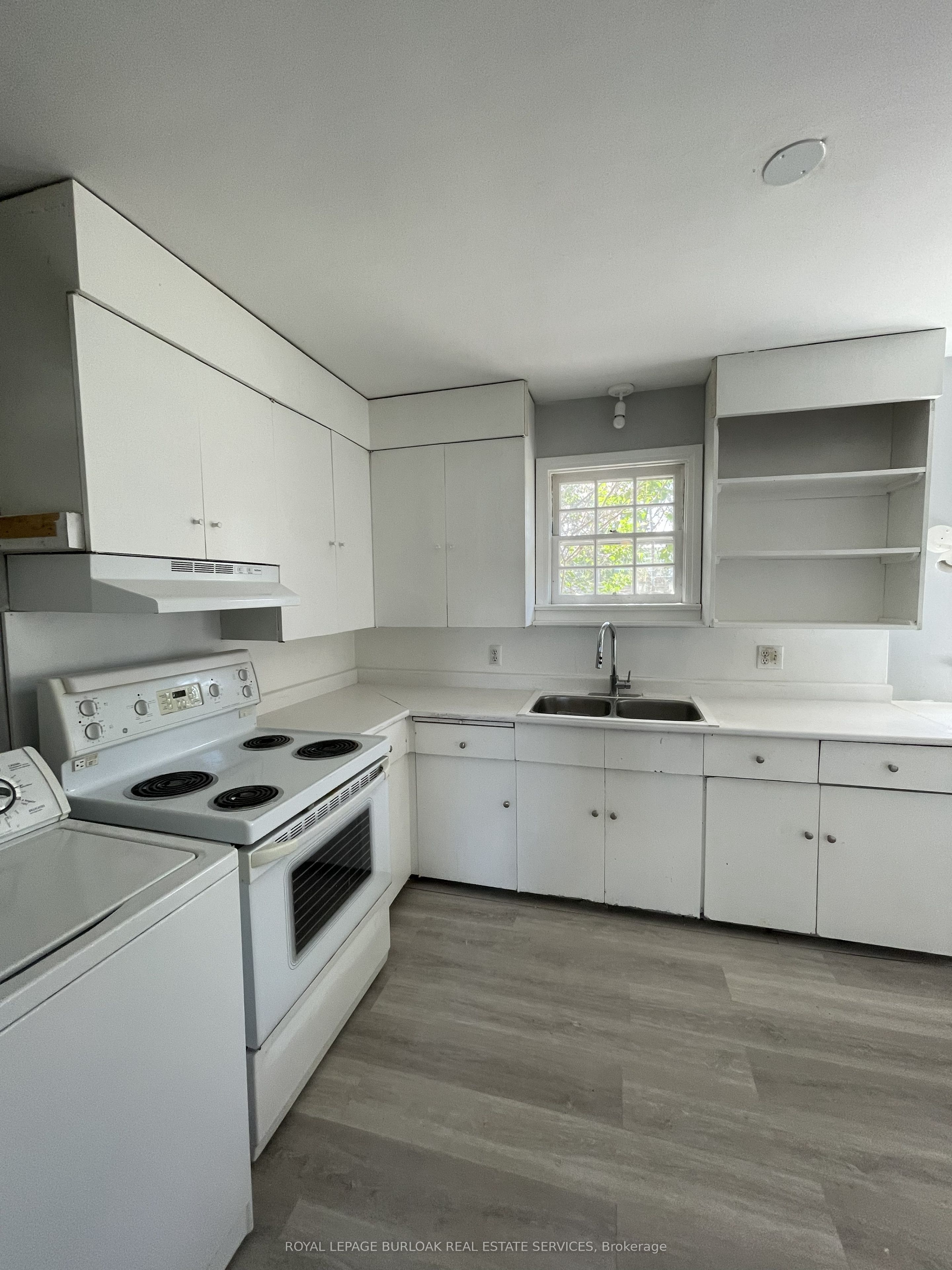 UPPER-46 Plains Road E, Burlington, ON, L7T 2B9 photo 5