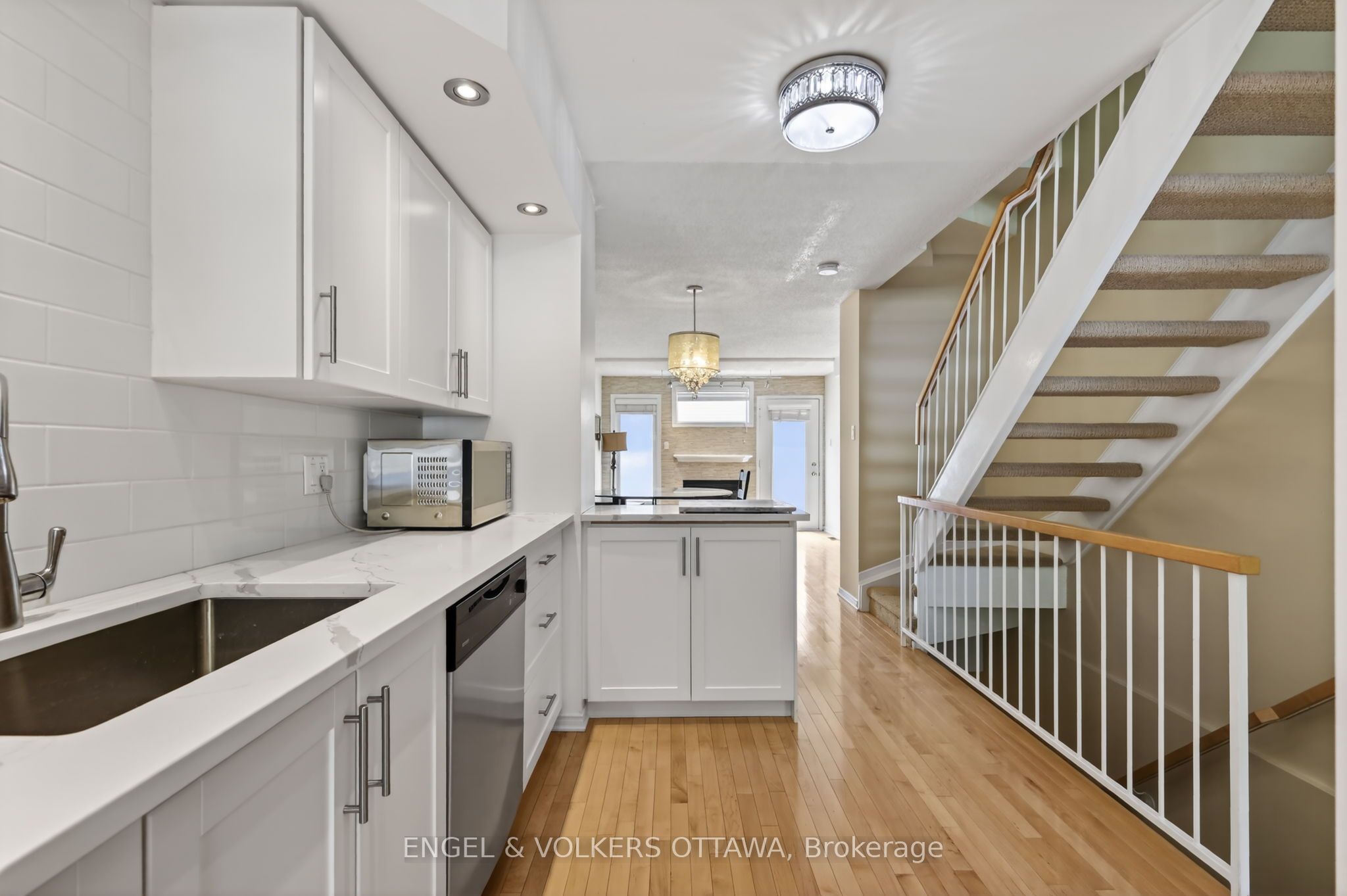 Additional image 6 of 90B Templeton Street, Ottawa, ON, K1N 6X3