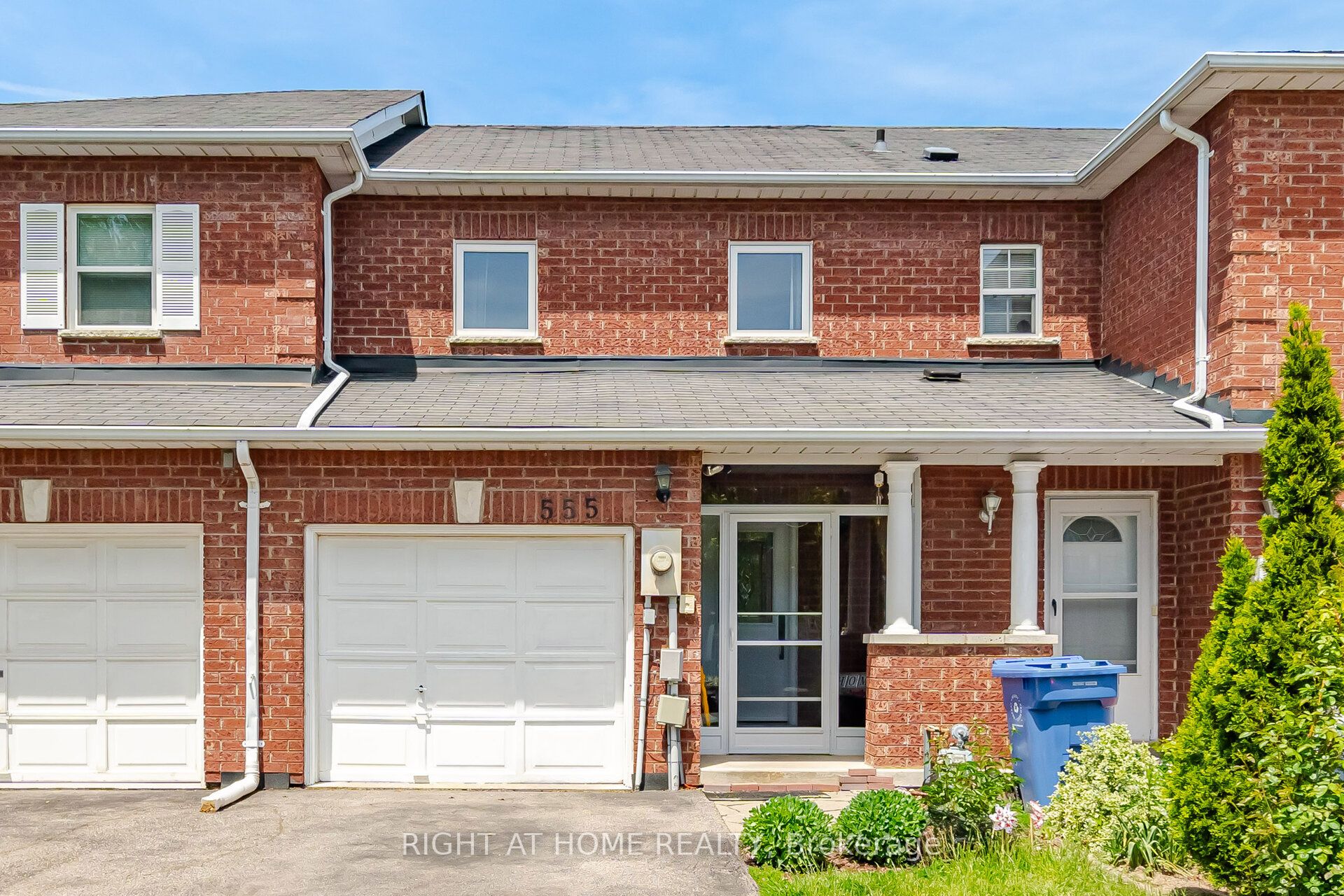 Additional image 2 of 555 Legresley Lane, Newmarket, ON, L3Y 8R6