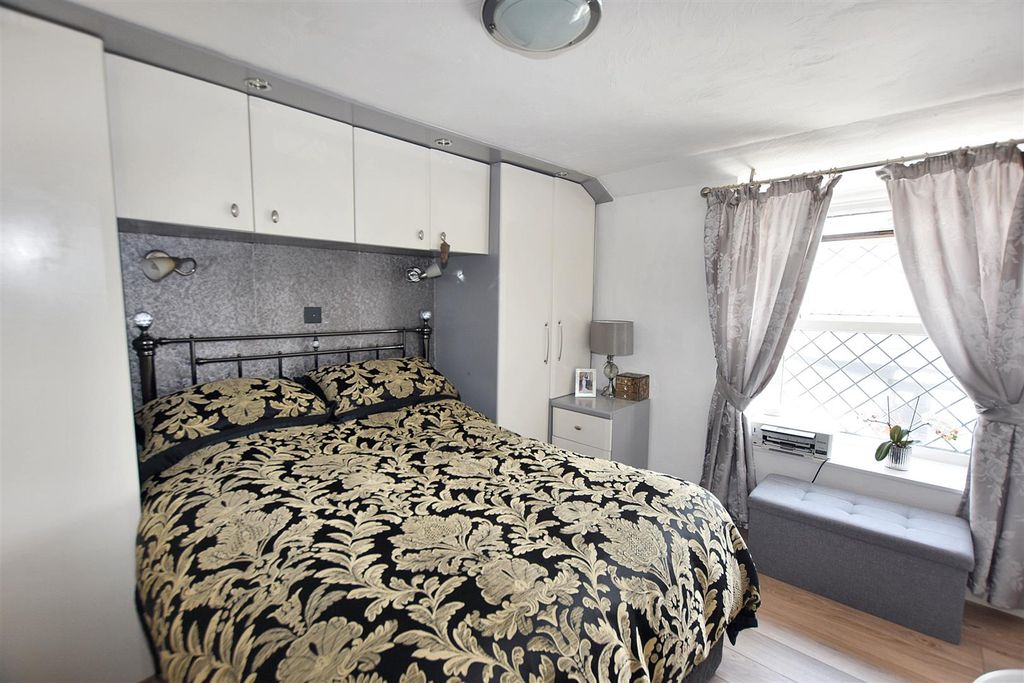 Additional image 11 of 3 bed end terrace house for saleNorth Street, Redruth TR15