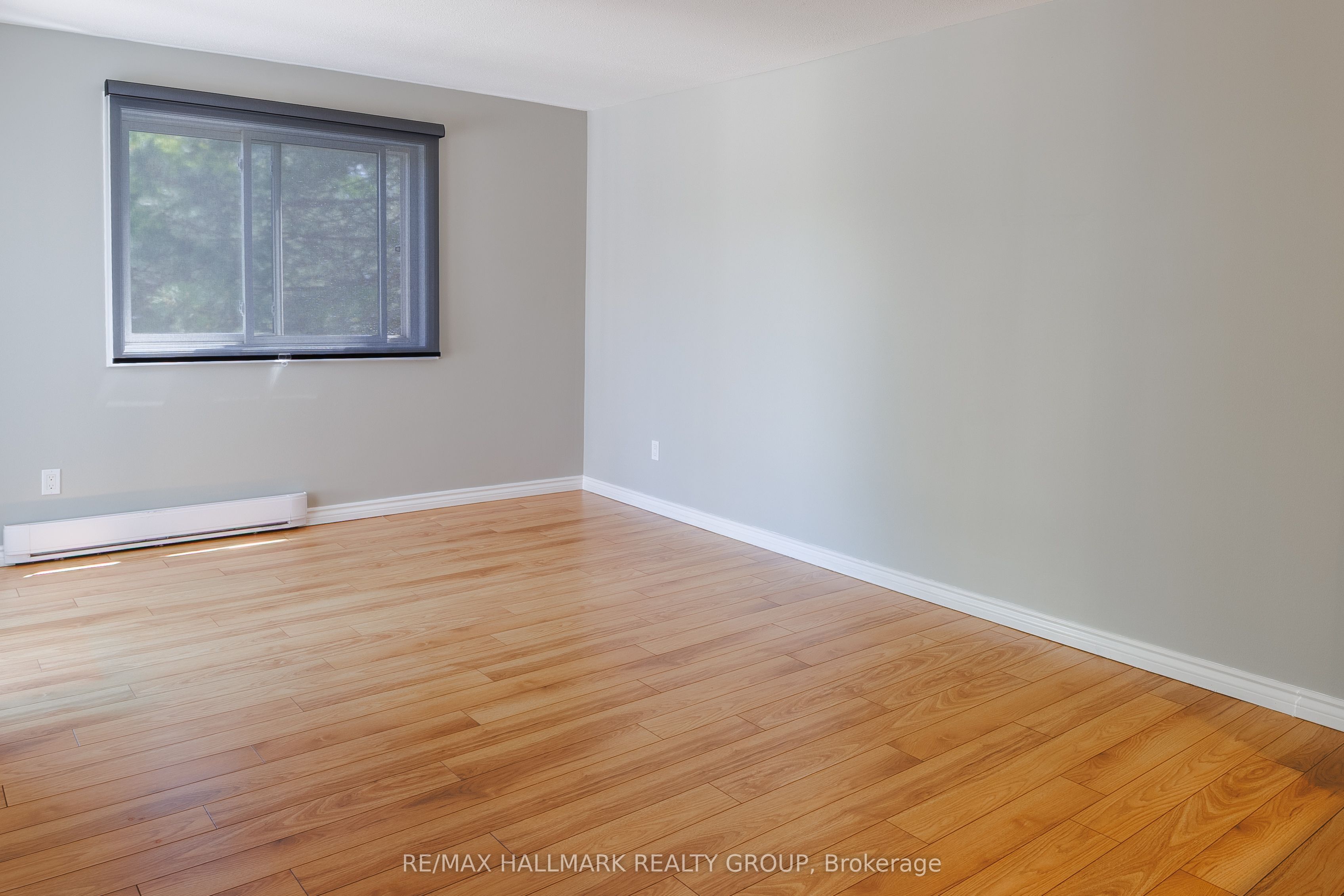 Additional image 3 of 406-280 Brittany Drive, Ottawa, ON, K1K 4M4