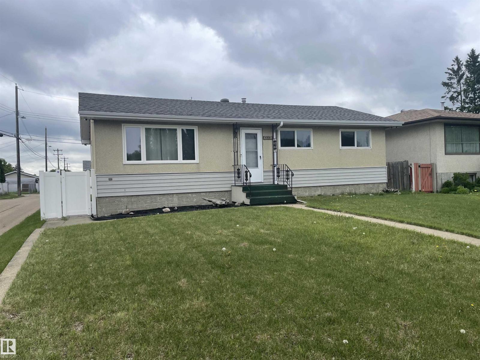 13331 64 Street NW, Edmonton, AB, T5A0Y6